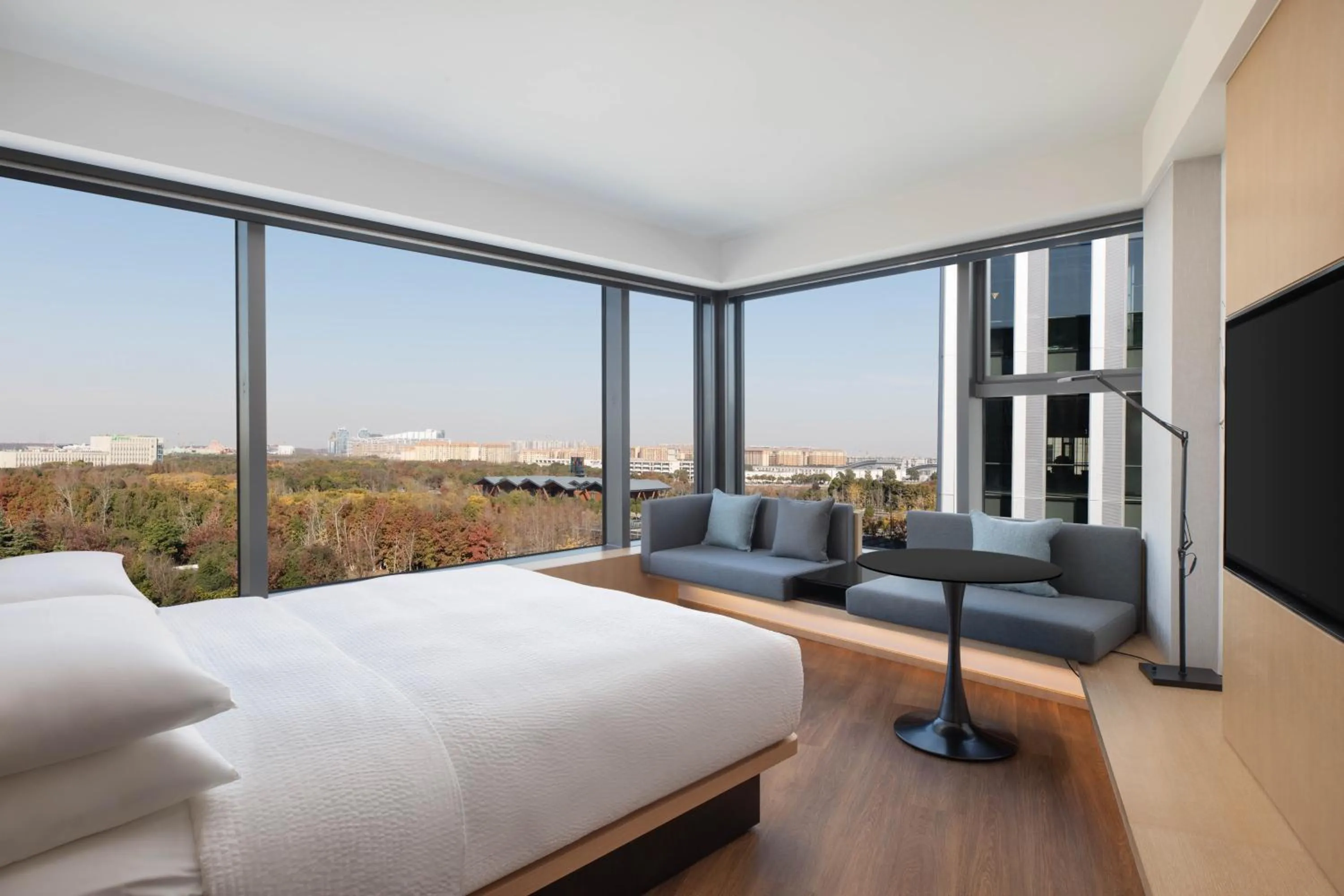 Photo of the whole room, Bed in Fairfield by Marriott Shanghai Lingang Special Area