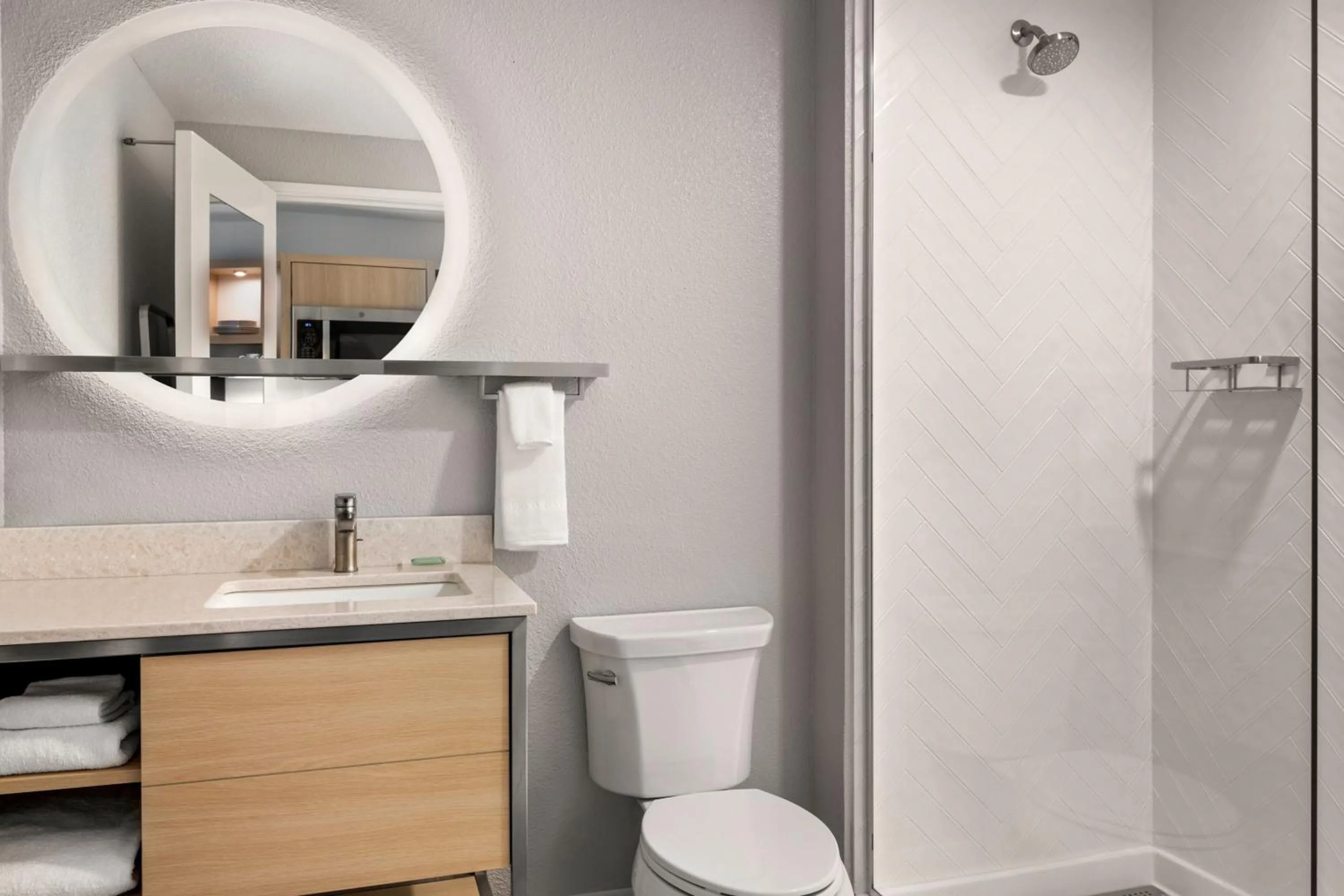 Bathroom in TownePlace Suites by Marriott Wentzville