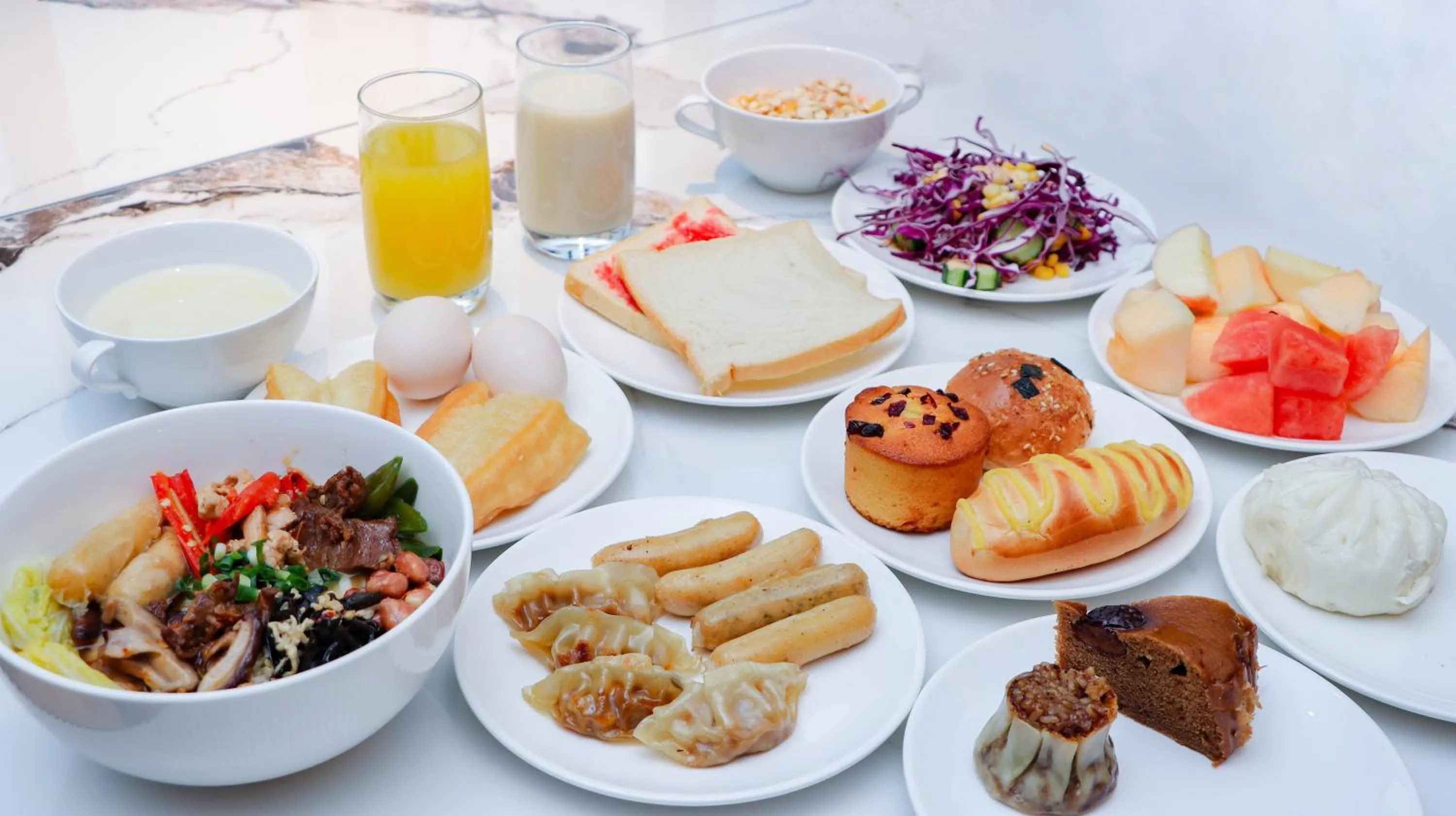 Breakfast in Holiday Inn Express Changsha Development Zone by IHG
