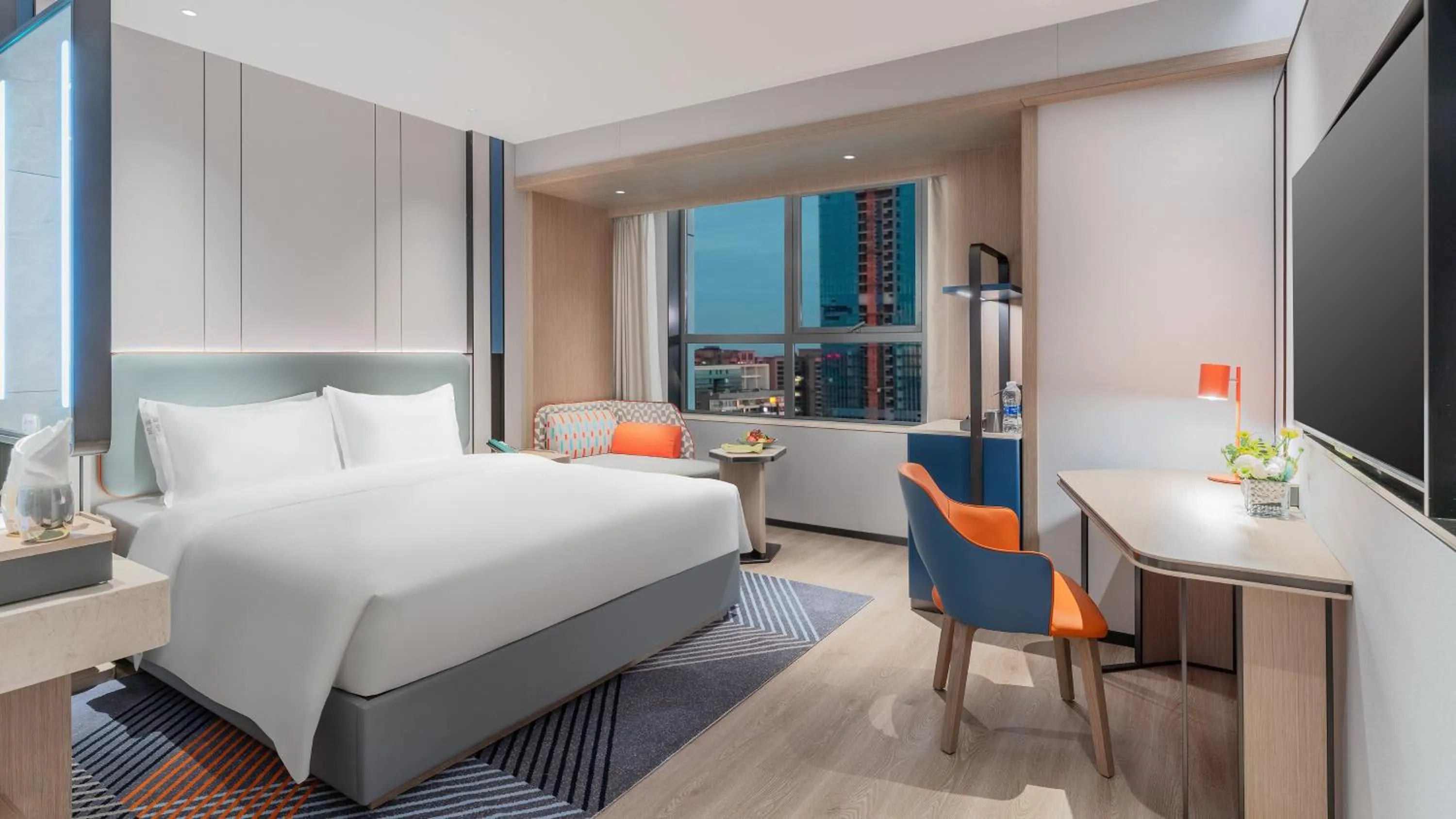 Photo of the whole room, Bed in Holiday Inn Express Changsha Development Zone by IHG
