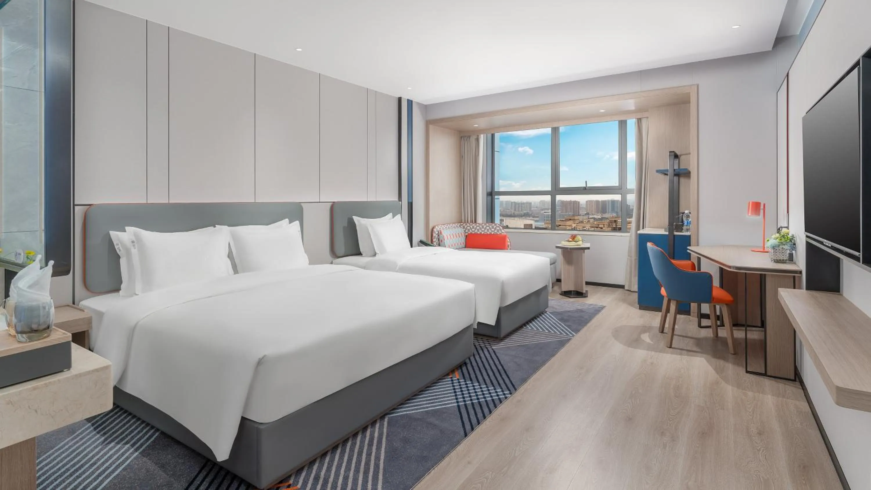 Photo of the whole room, Bed in Holiday Inn Express Changsha Development Zone by IHG