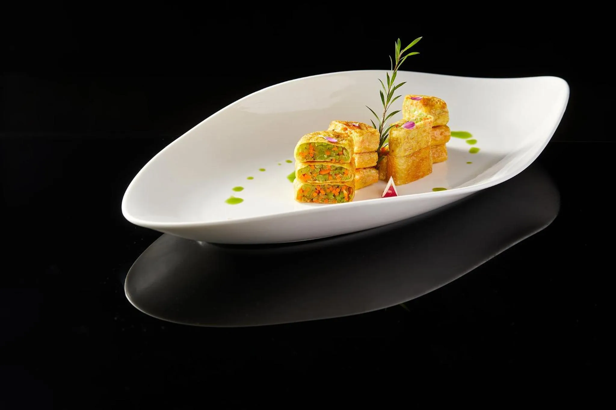 Restaurant/places to eat in Crowne Plaza Ezhou by IHG