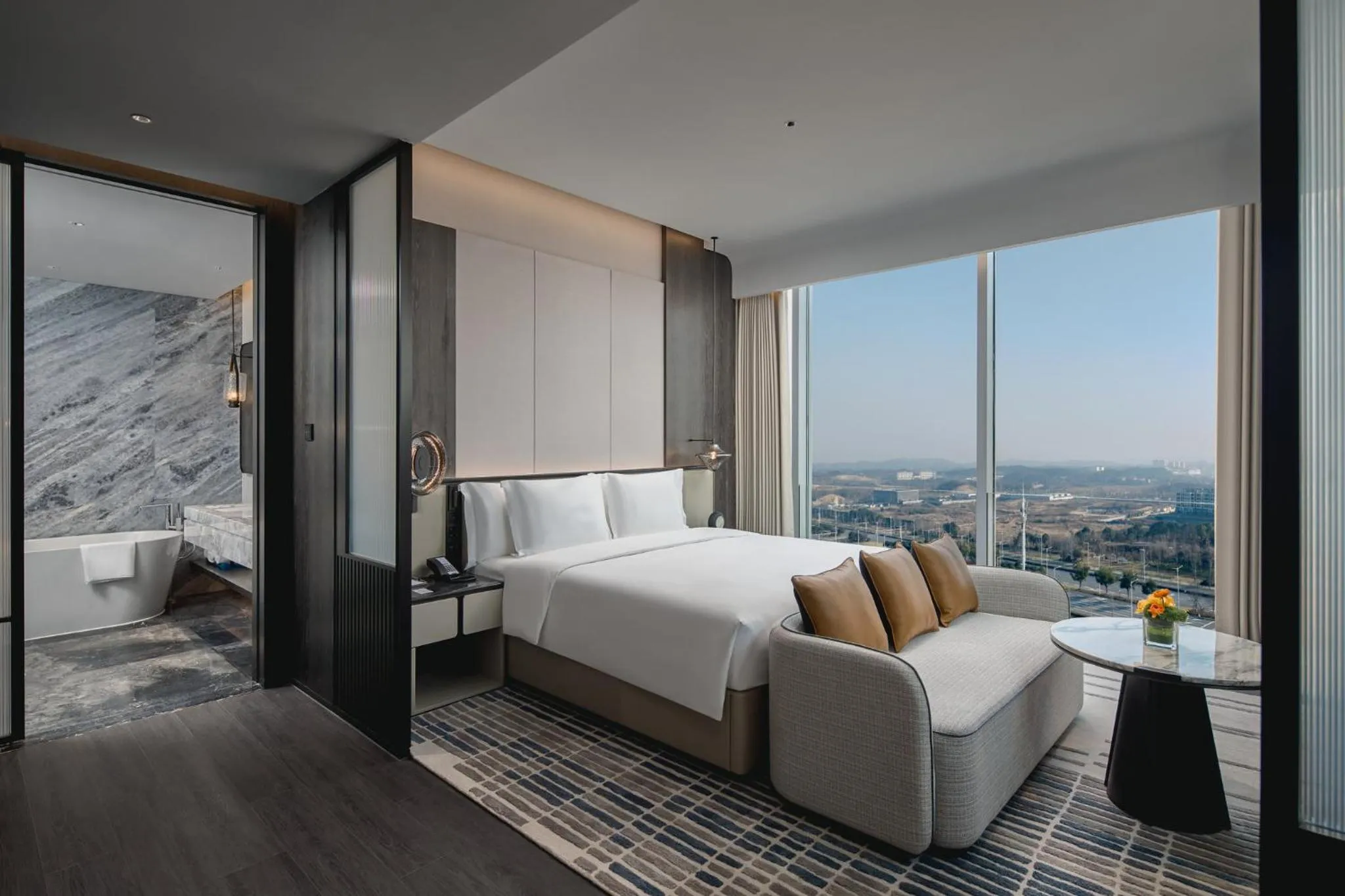 Photo of the whole room in Crowne Plaza Ezhou by IHG