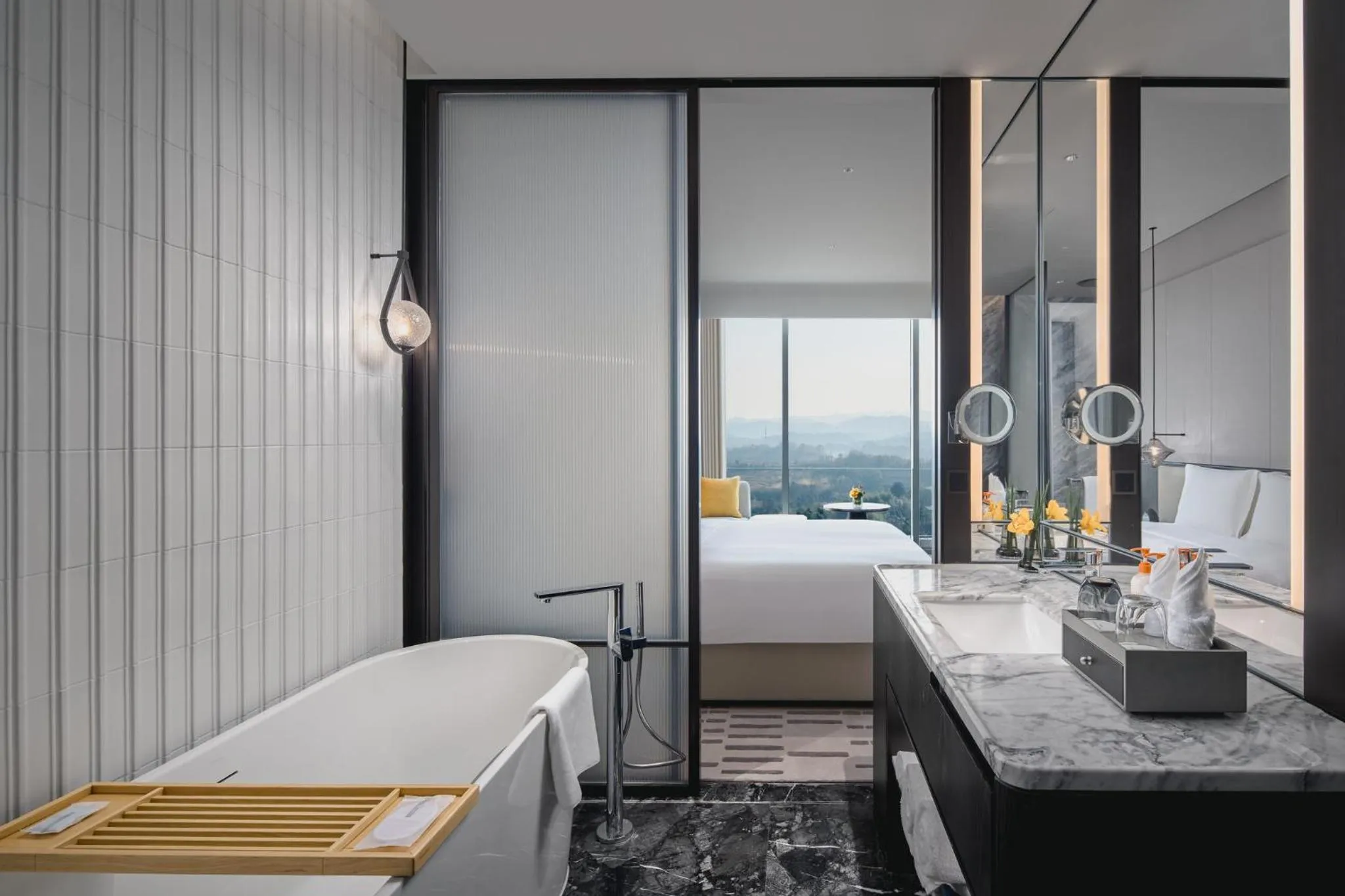 Photo of the whole room in Crowne Plaza Ezhou by IHG