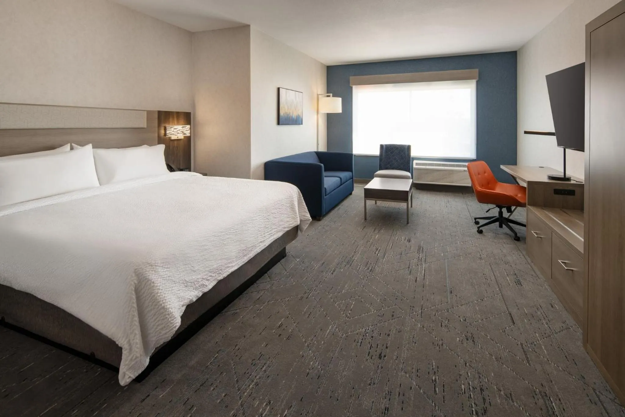 Photo of the whole room, Bed in Holiday Inn Express & Suites Fresno Airport by IHG