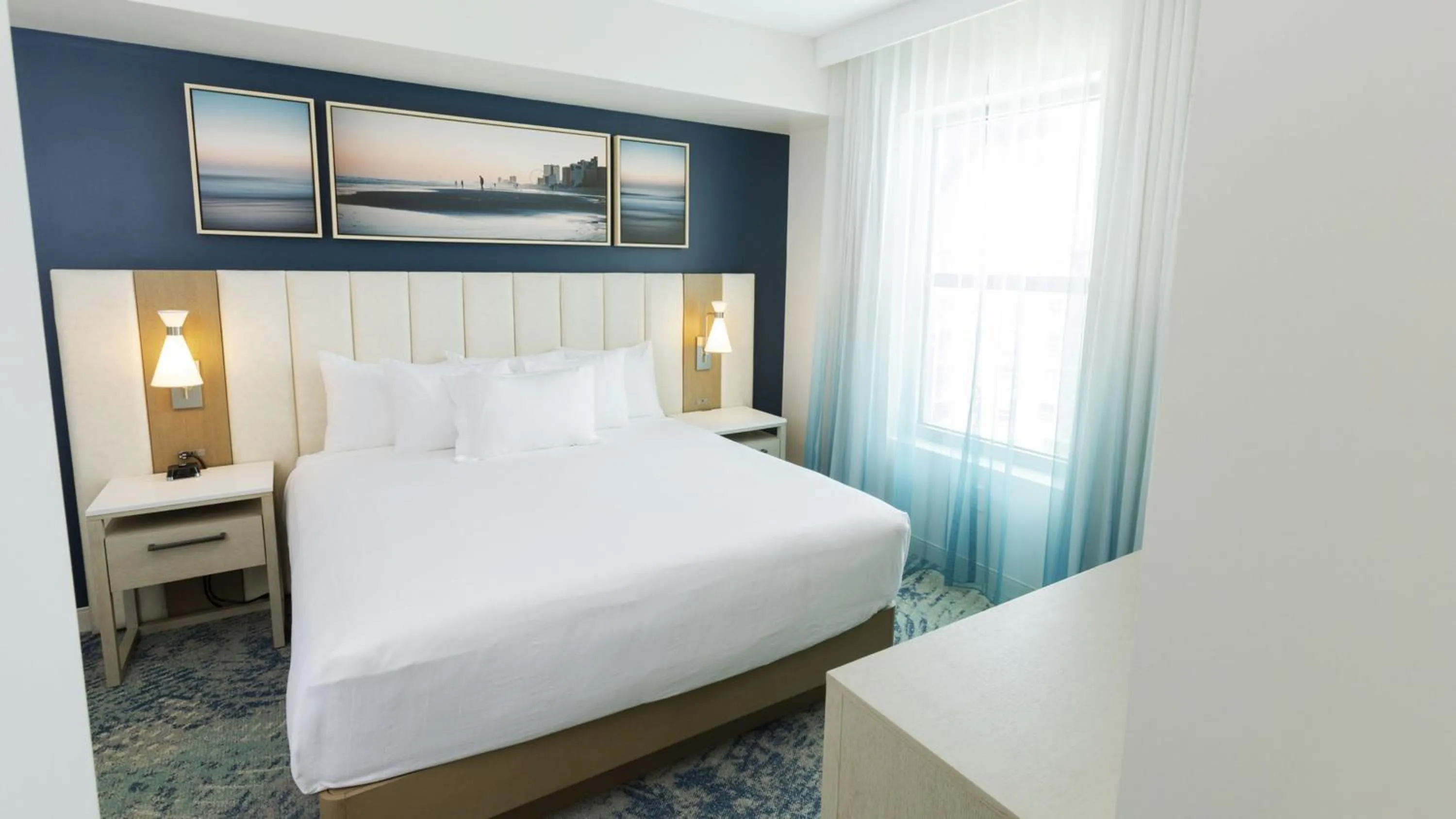 Photo of the whole room, Bed in Holiday Inn Club Vacations Myrtle Beach Oceanfront