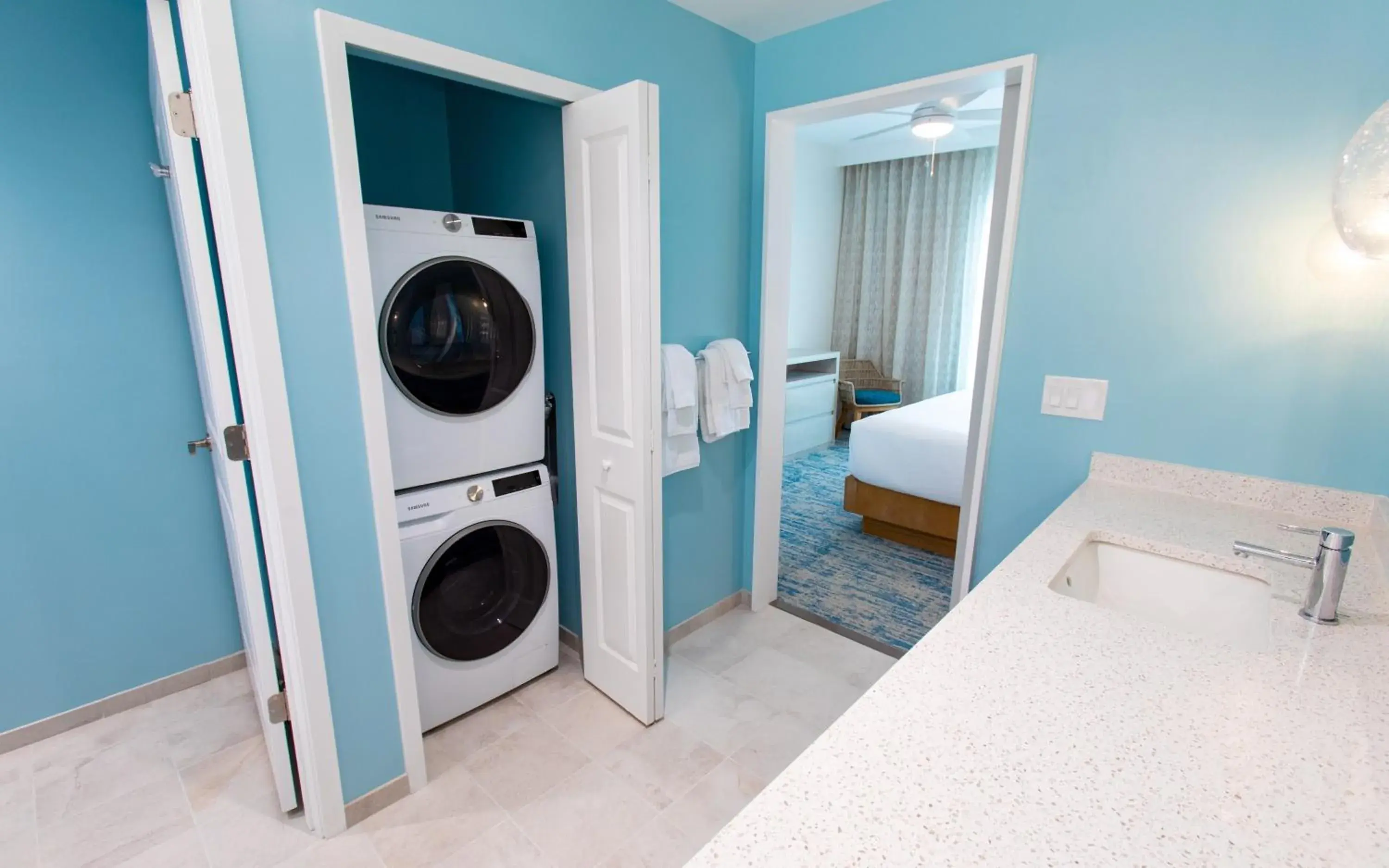 Bed in Holiday Inn Club Vacations Myrtle Beach Oceanfront Bed in Holiday Inn Club Vacations Myrtle Beach Oceanfront