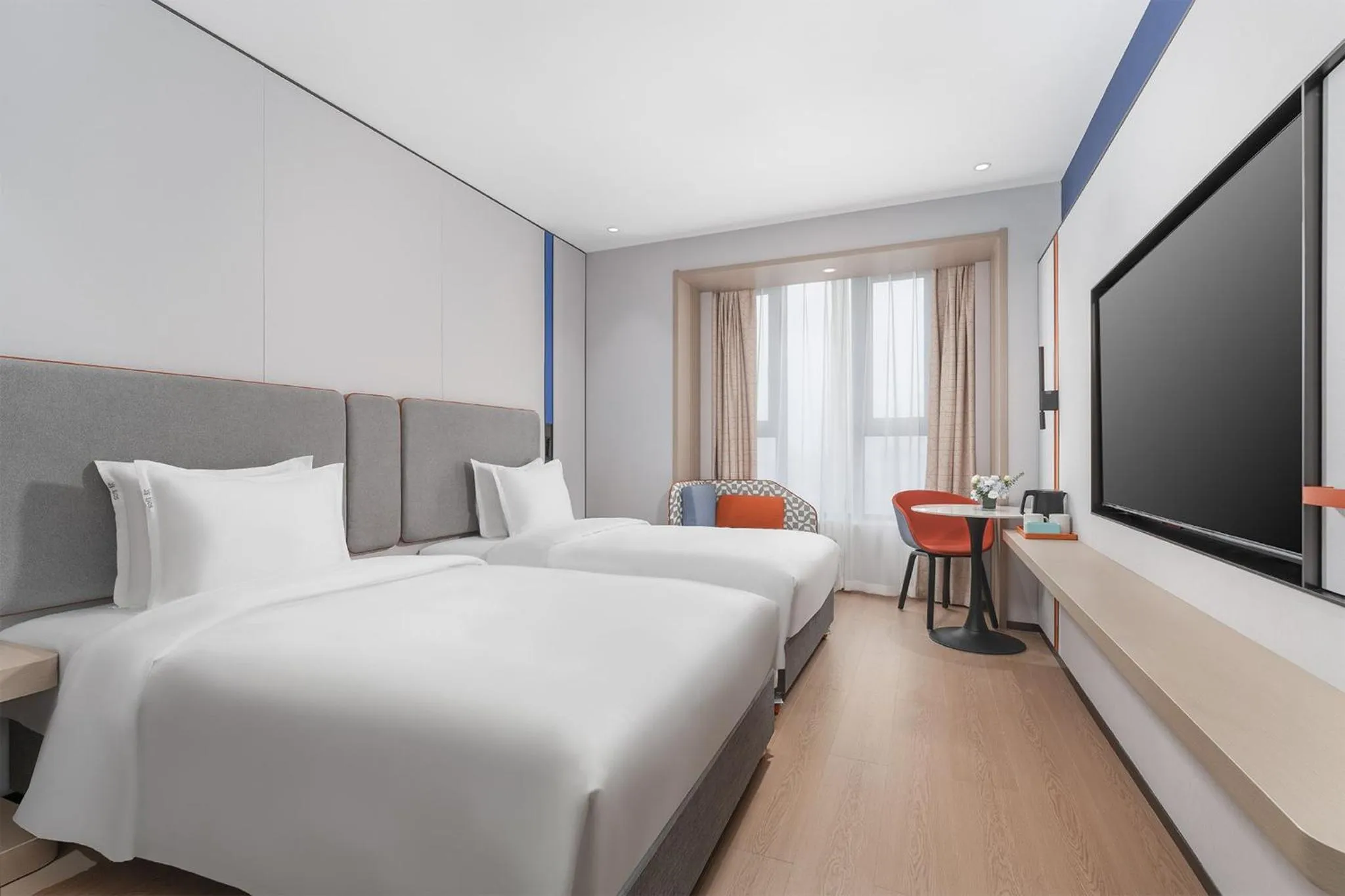 Photo of the whole room, Bed in Holiday Inn Express Changsha Yuhua by IHG