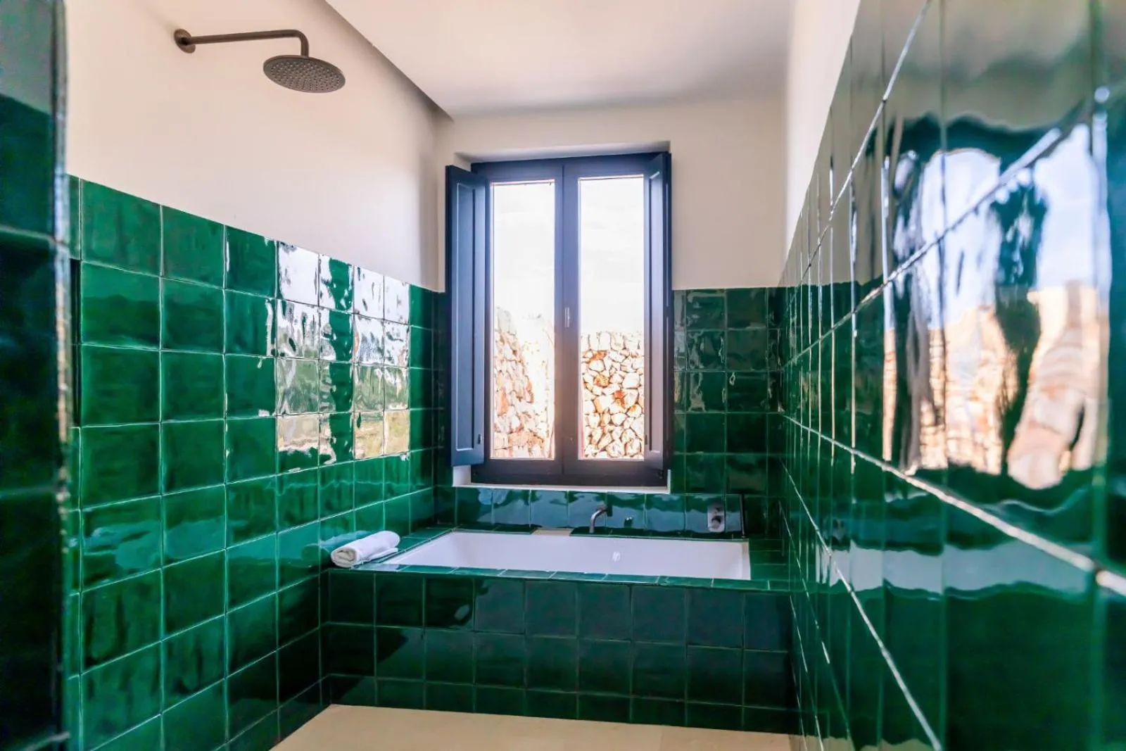 Bath in CAP Menorca Relais & Chateaux