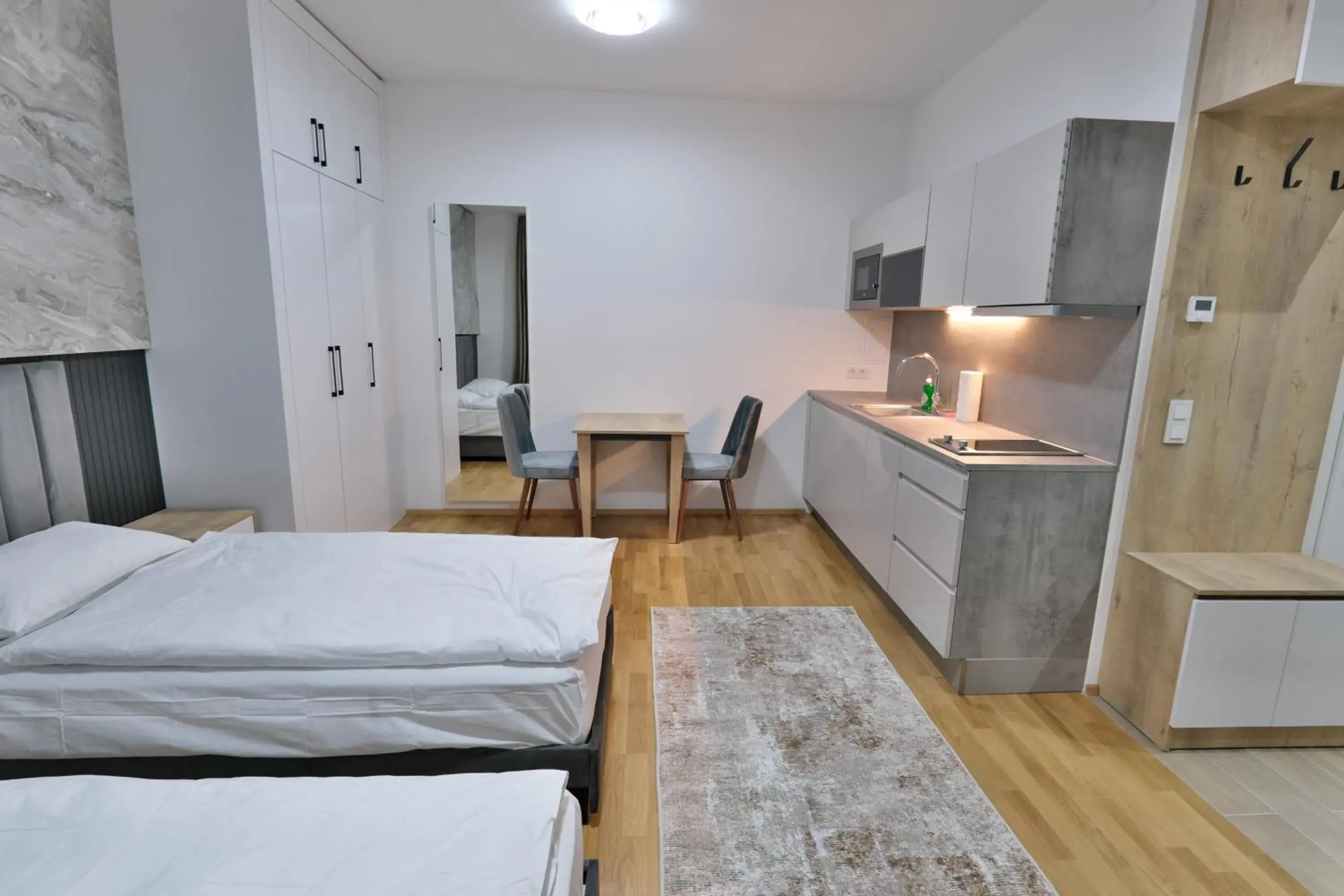 Deluxe Double or Twin Room - single occupancy in Vienna Lotus Apartments Deluxe Double or Twin Room - single occupancy in Vienna Lotus Apartments