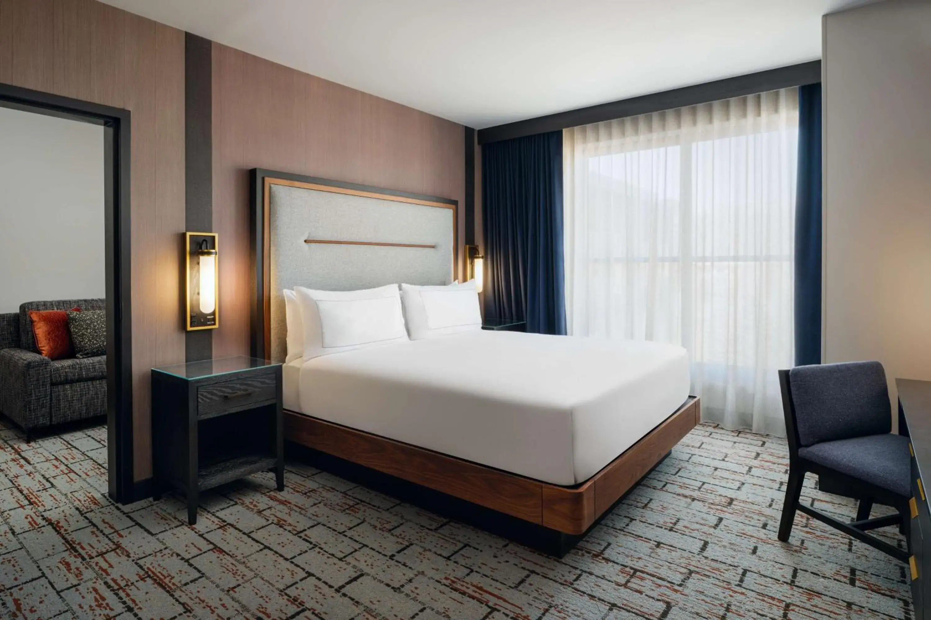 Bed in The Hoffmann Hotel Basalt Aspen Tapestry Collection Hilton Bed in The Hoffmann Hotel Basalt Aspen Tapestry Collection Hilton