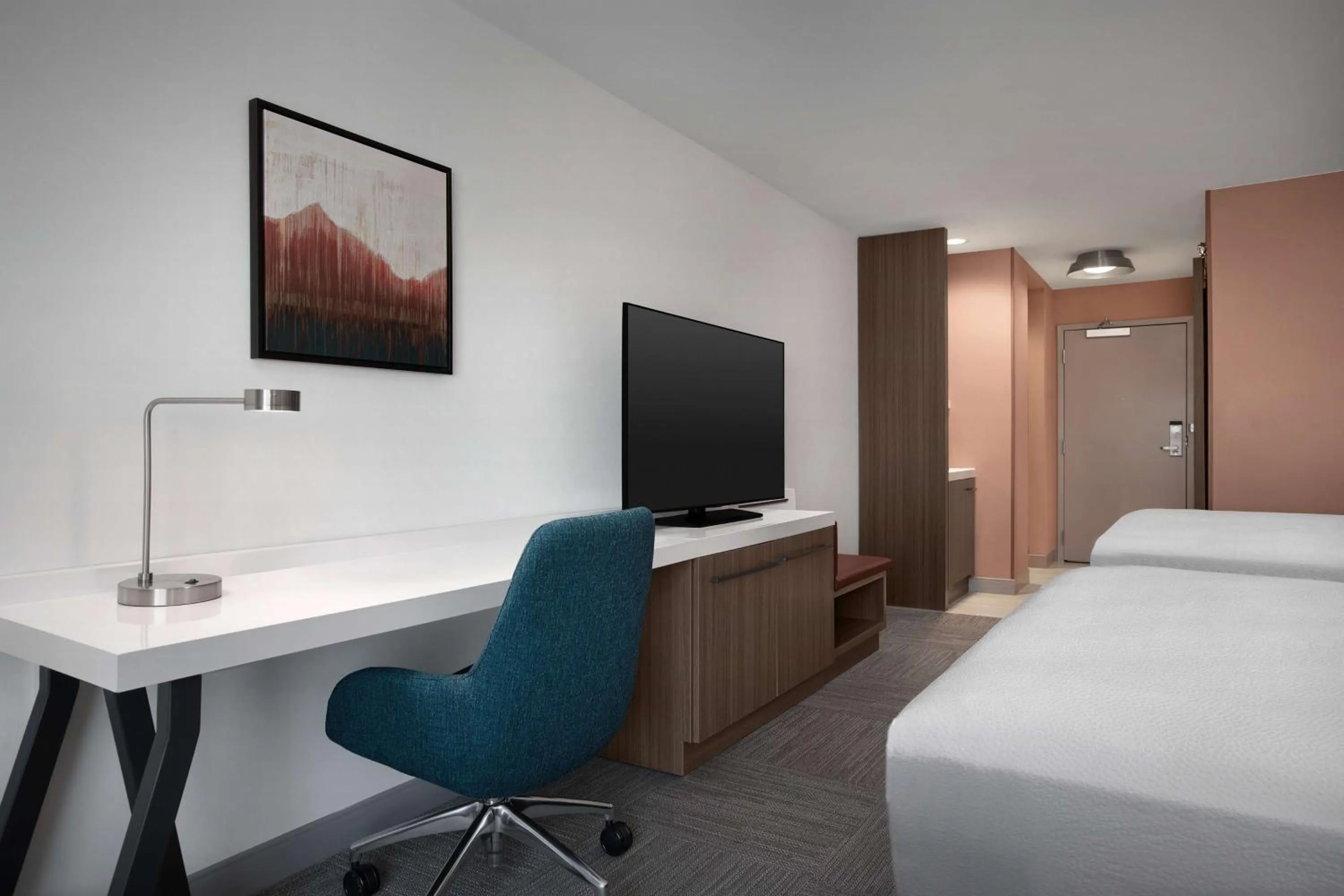 Bedroom, Bed in Hilton Garden Inn Denver Airport Tower Road