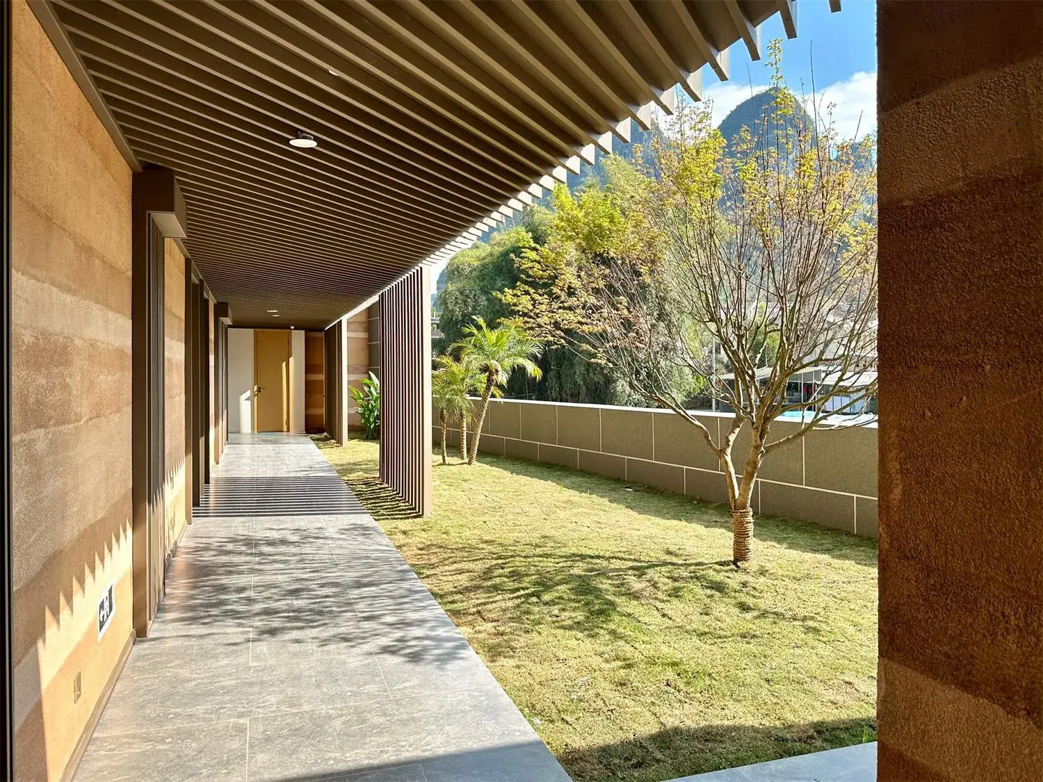 Property building in Hilton Garden Inn Guilin Yangshuo Property building in Hilton Garden Inn Guilin Yangshuo