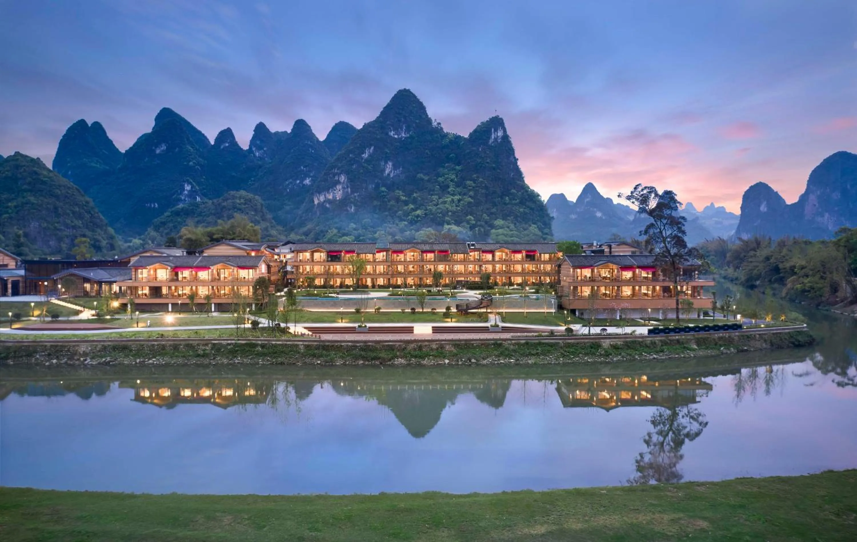 Property building in Hilton Garden Inn Guilin Yangshuo