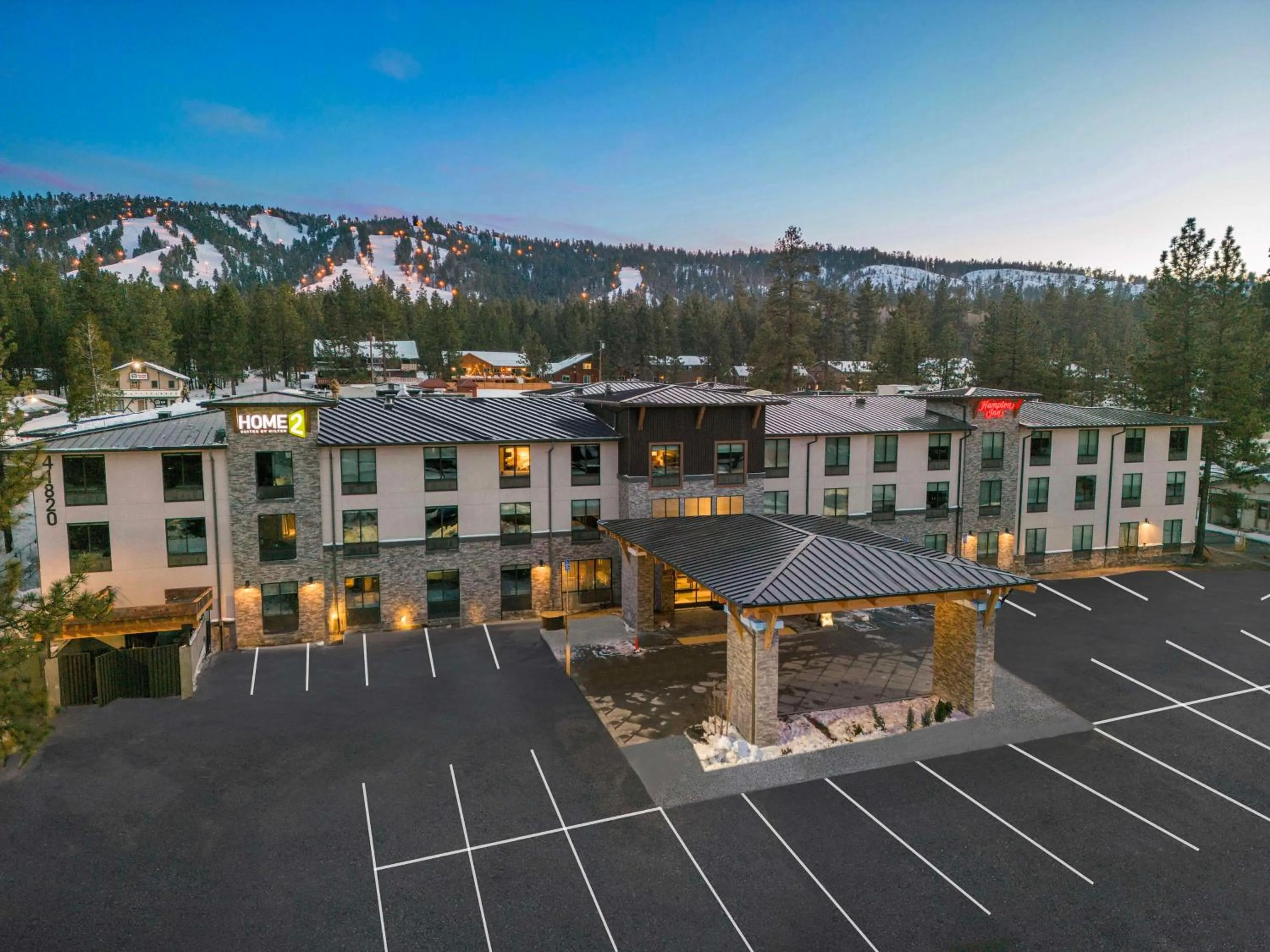 Property building in Hampton Inn Big Bear Lake