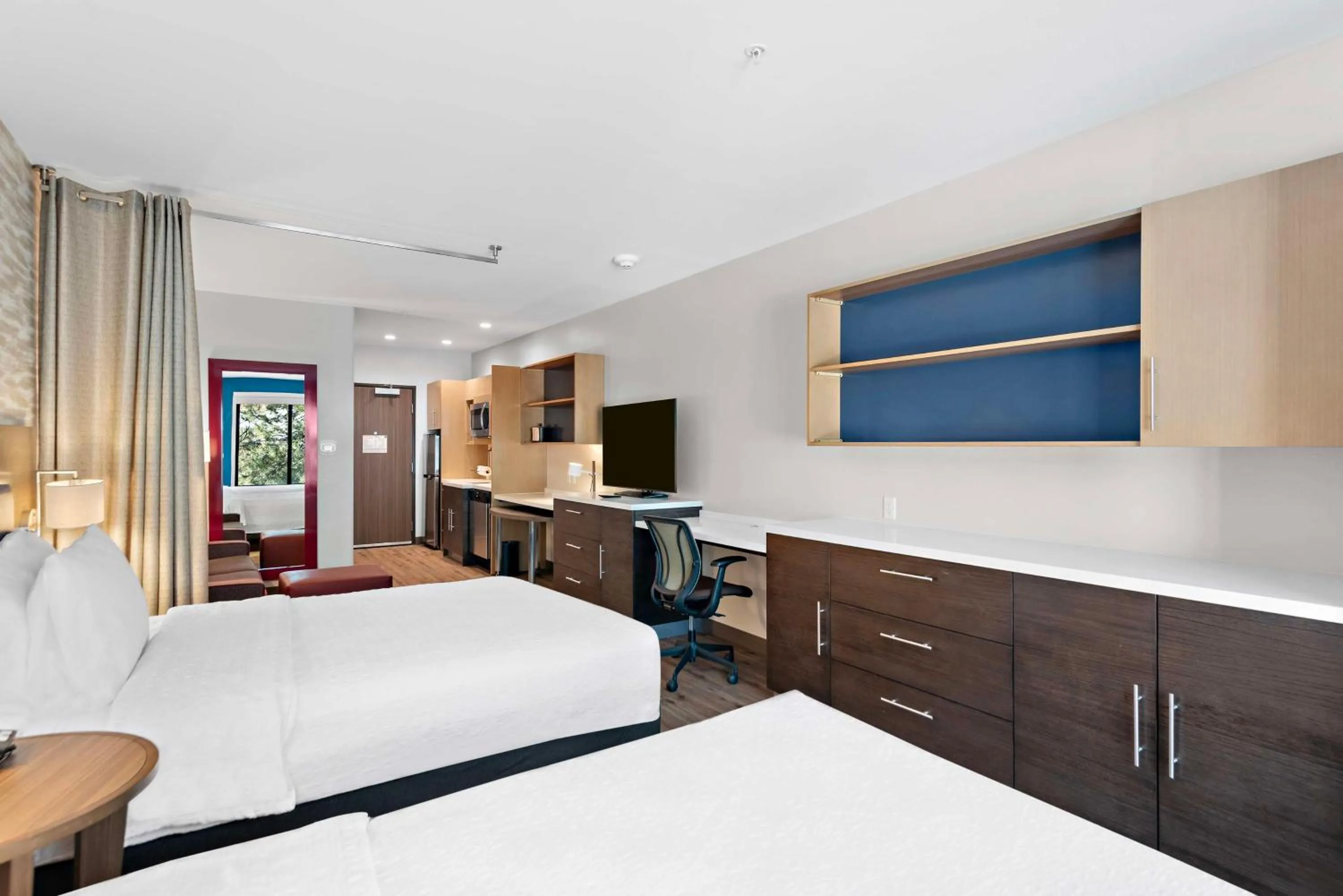 Bedroom, Bed in Home2 Suites By Hilton Big Bear Lake