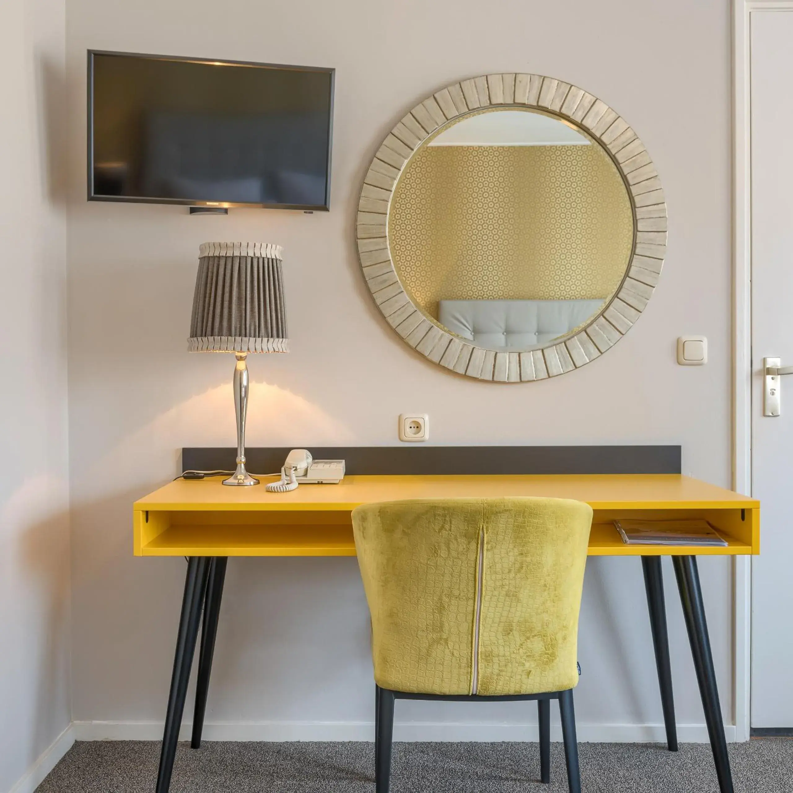 Double Room with Shower in Hotel Op Diek Double Room with Shower in Hotel Op Diek