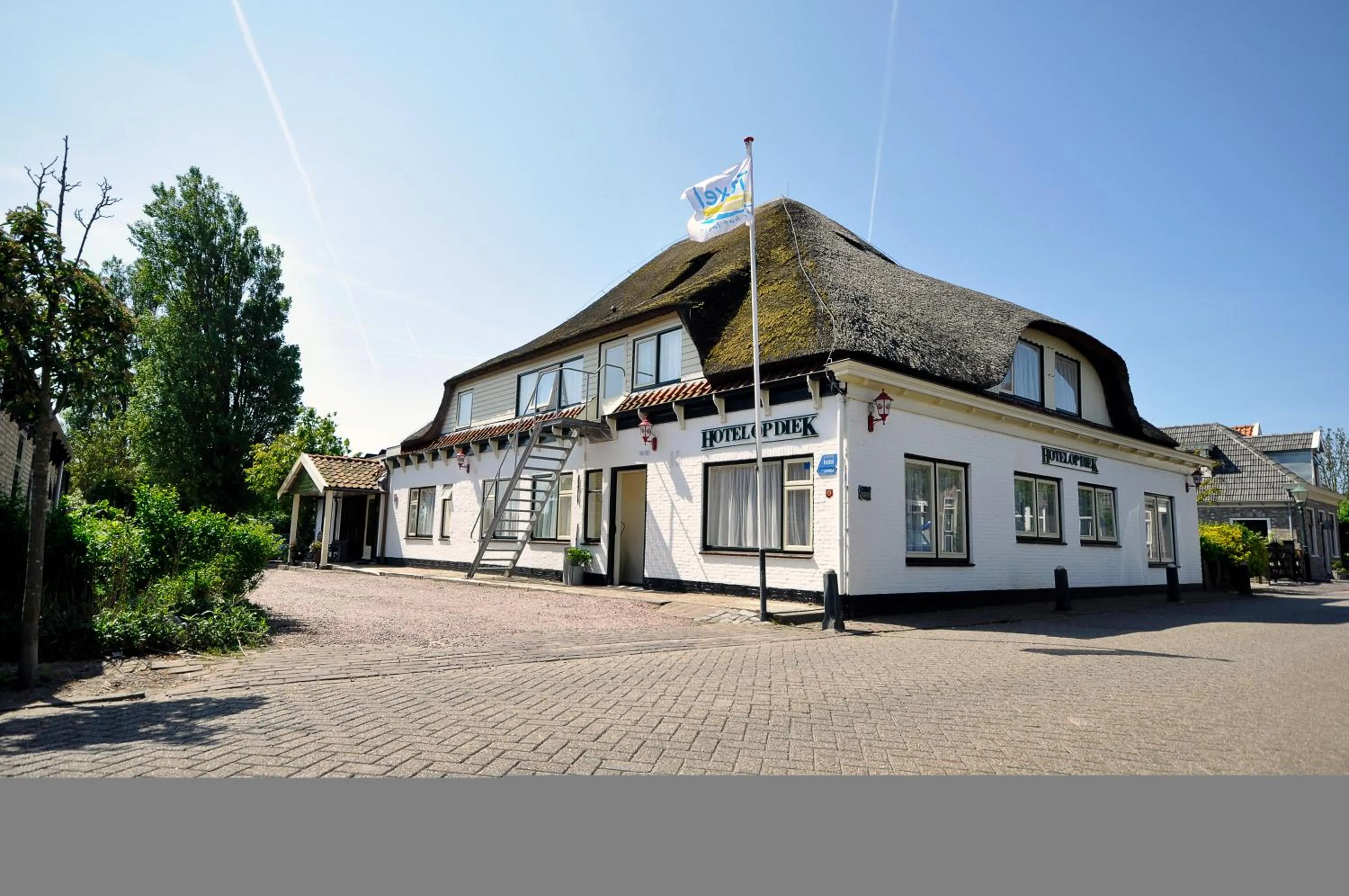 Facade/entrance in Hotel Op Diek
