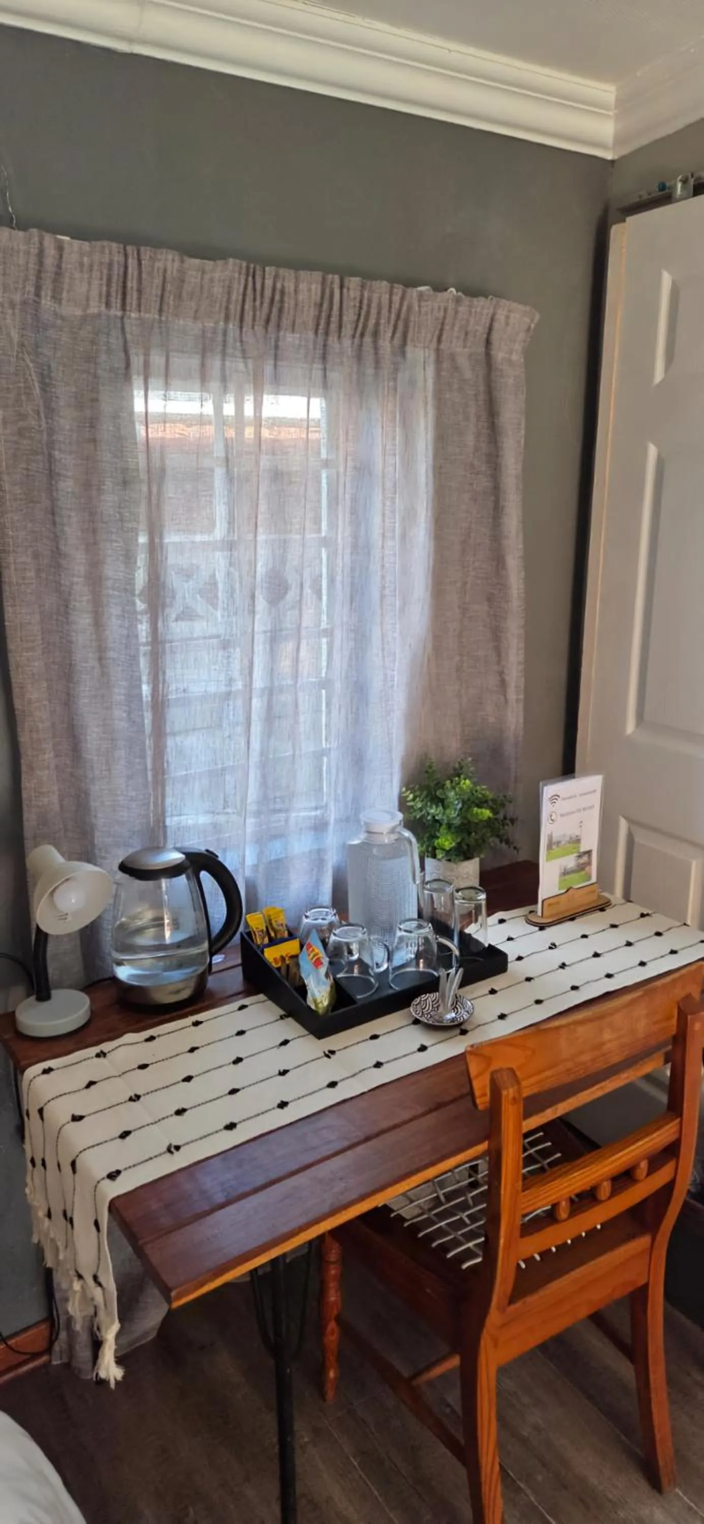 Coffee/tea facilities in Bo Kamer Guesthouse