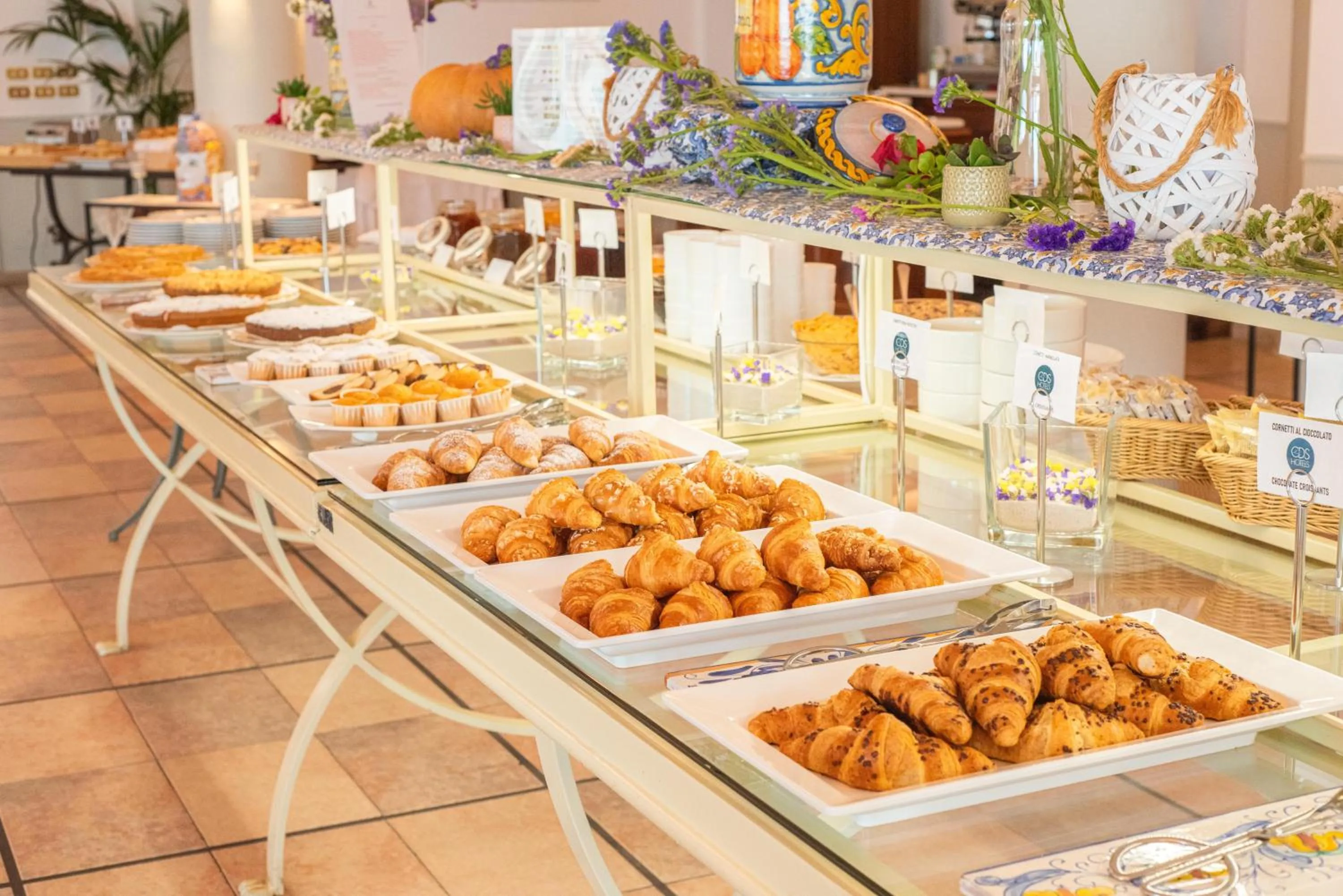 Restaurant/places to eat in Baia Taormina - CDSHotels