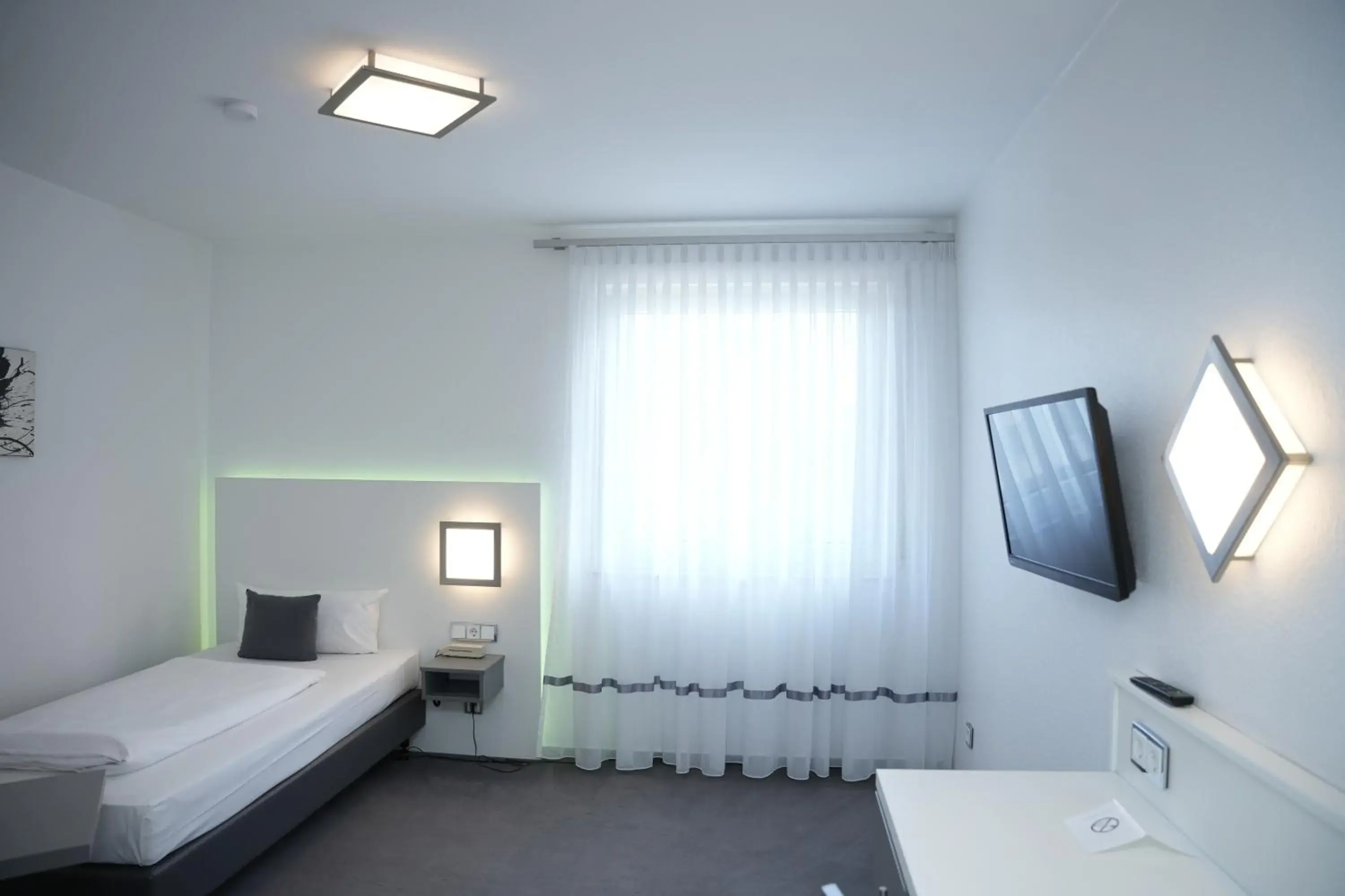Single Room in Weber Hotel Mannheim Single Room in Weber Hotel Mannheim