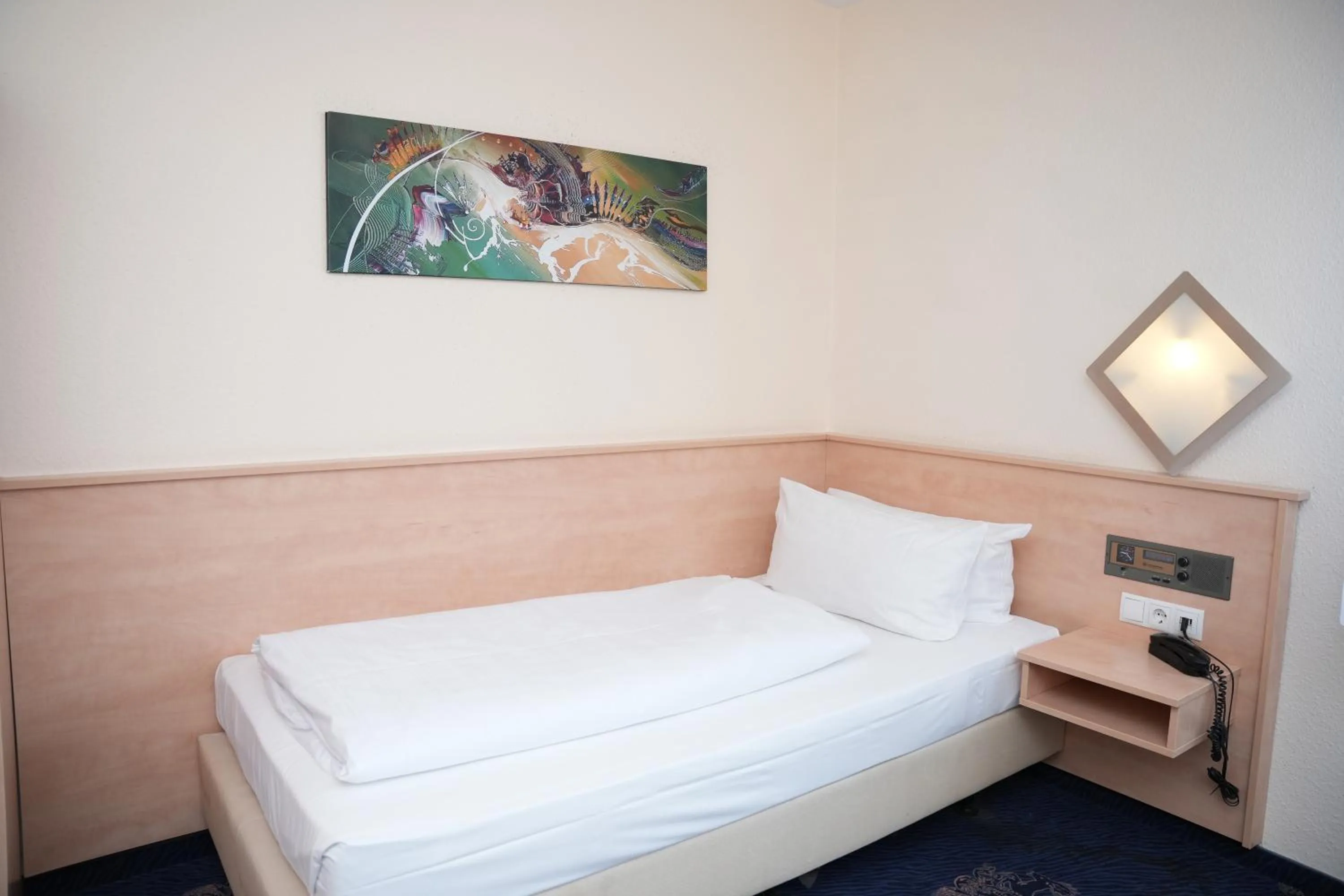 Bed in Weber Hotel Mannheim