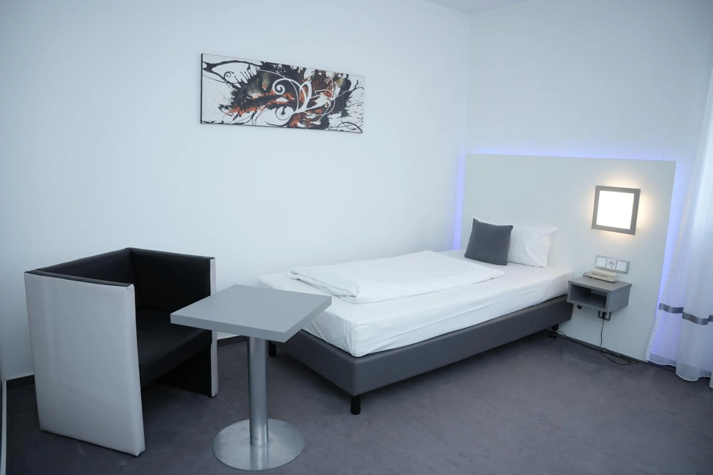 Bed in Weber Hotel Mannheim