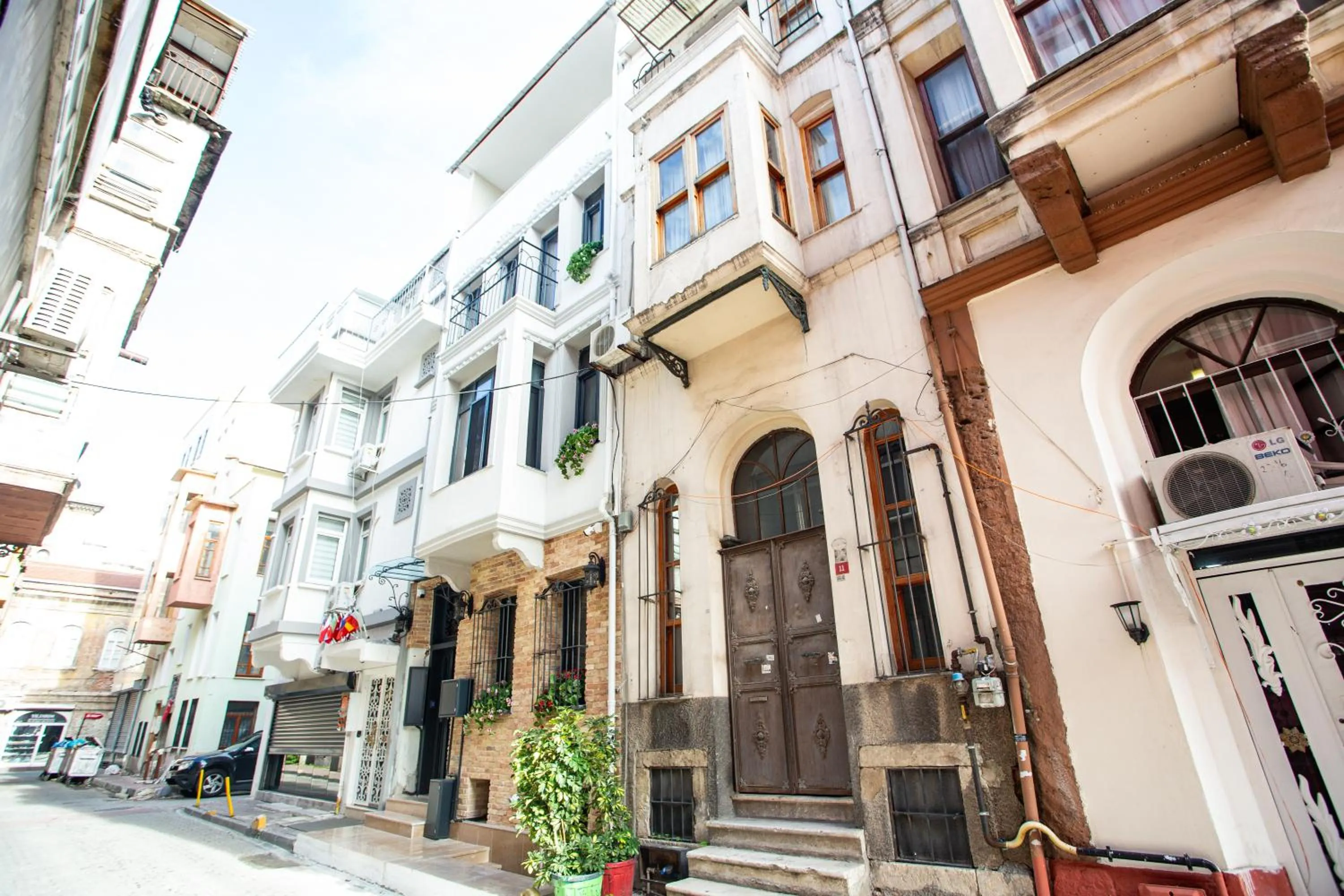 Property building in Sayina Hotel