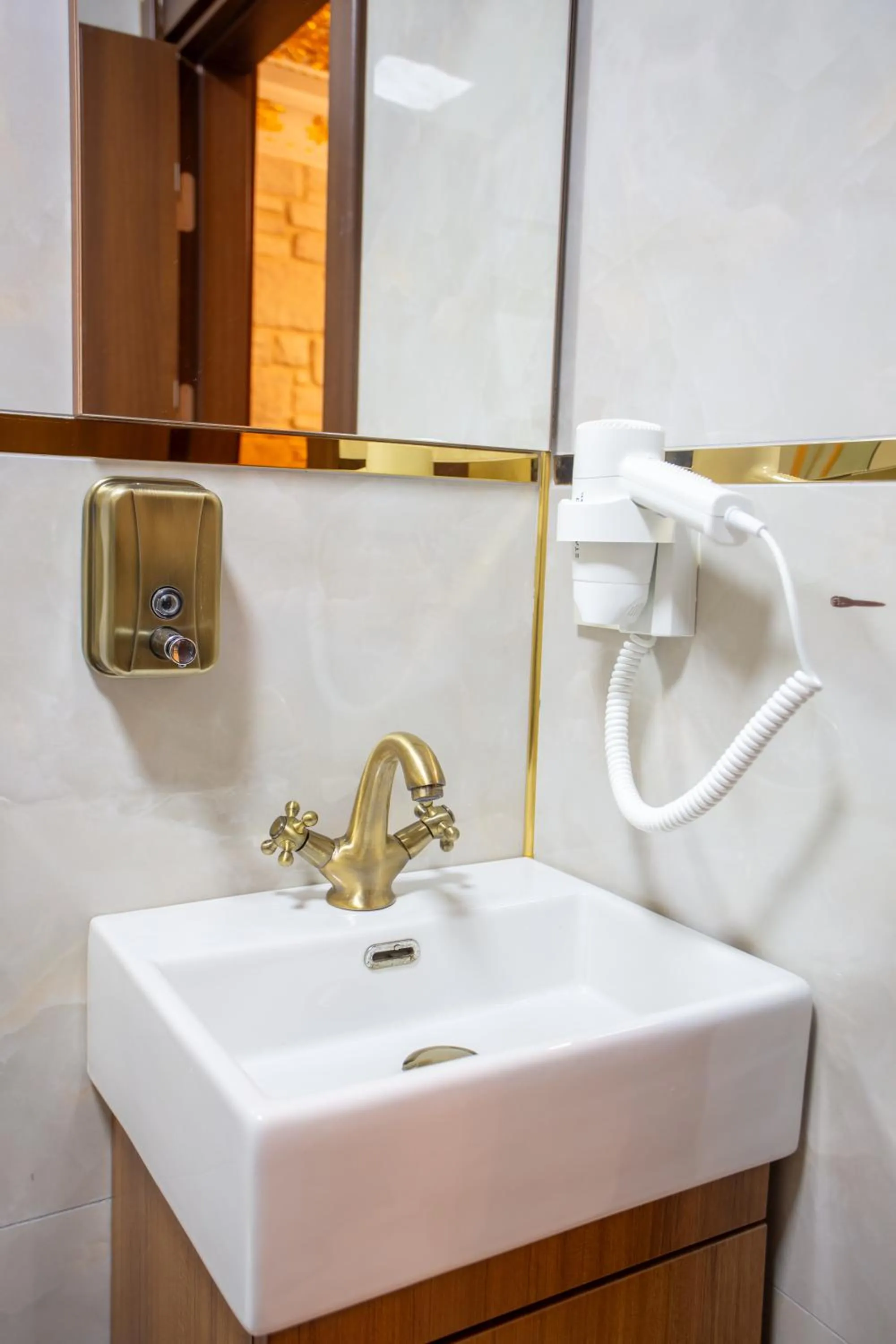 Bathroom in Sayina Hotel