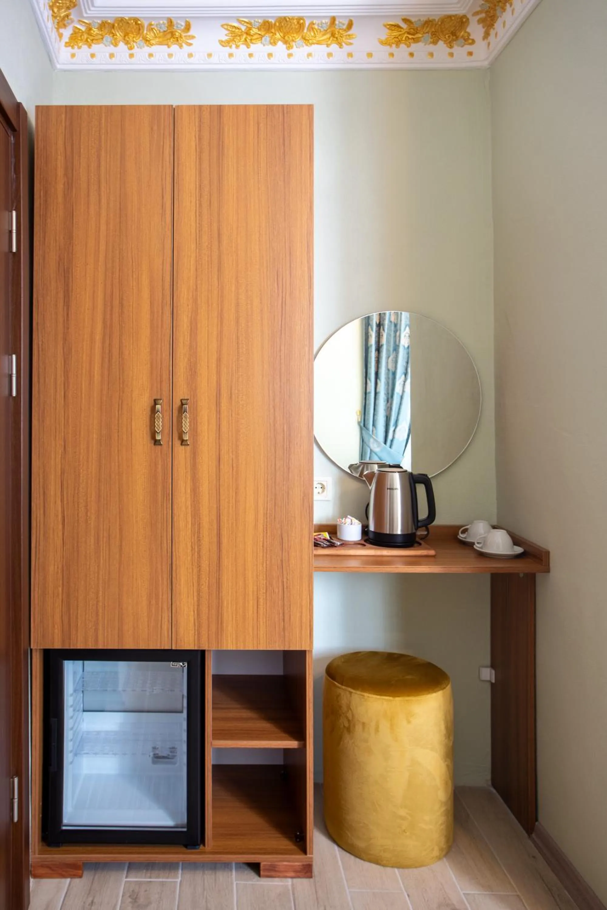 Coffee/tea facilities in Sayina Hotel