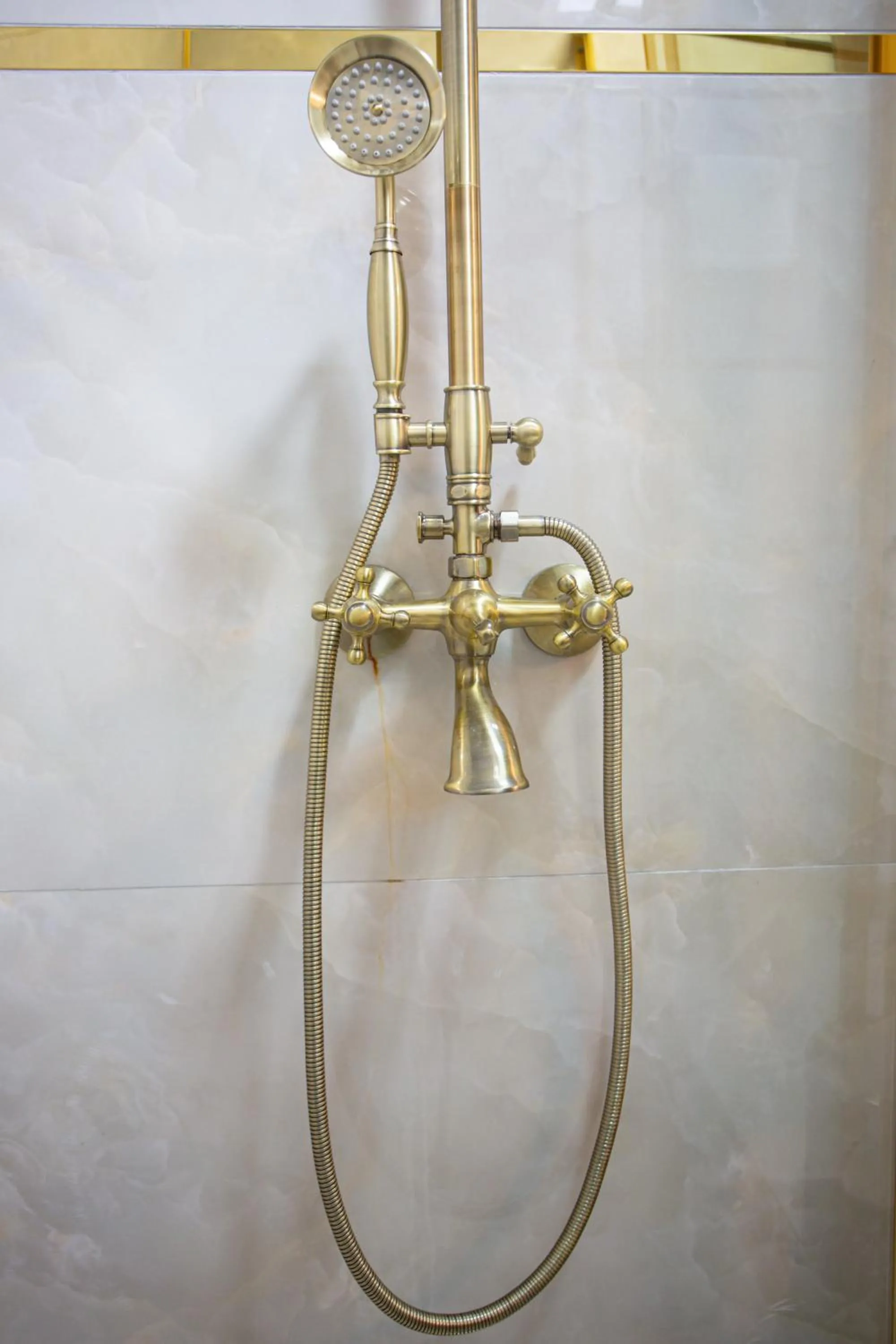 Shower in Sayina Hotel