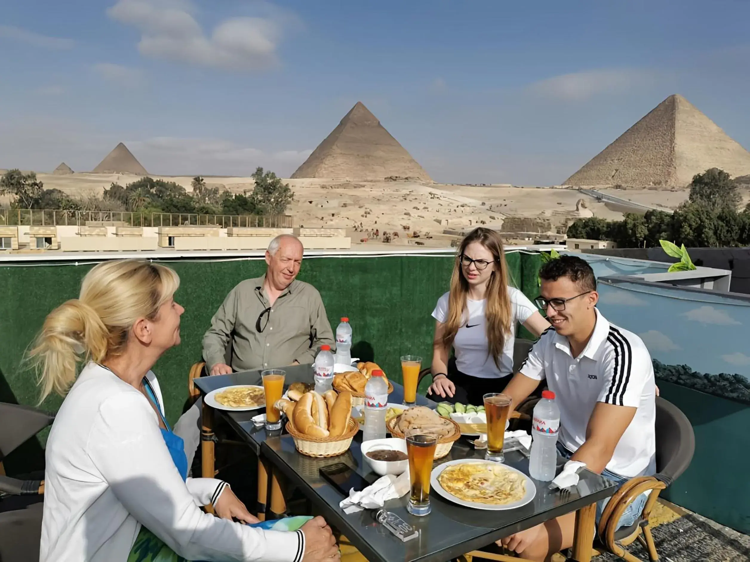 Restaurant/places to eat in Capital Of Pyramids Hotel Restaurant/places to eat in Capital Of Pyramids Hotel
