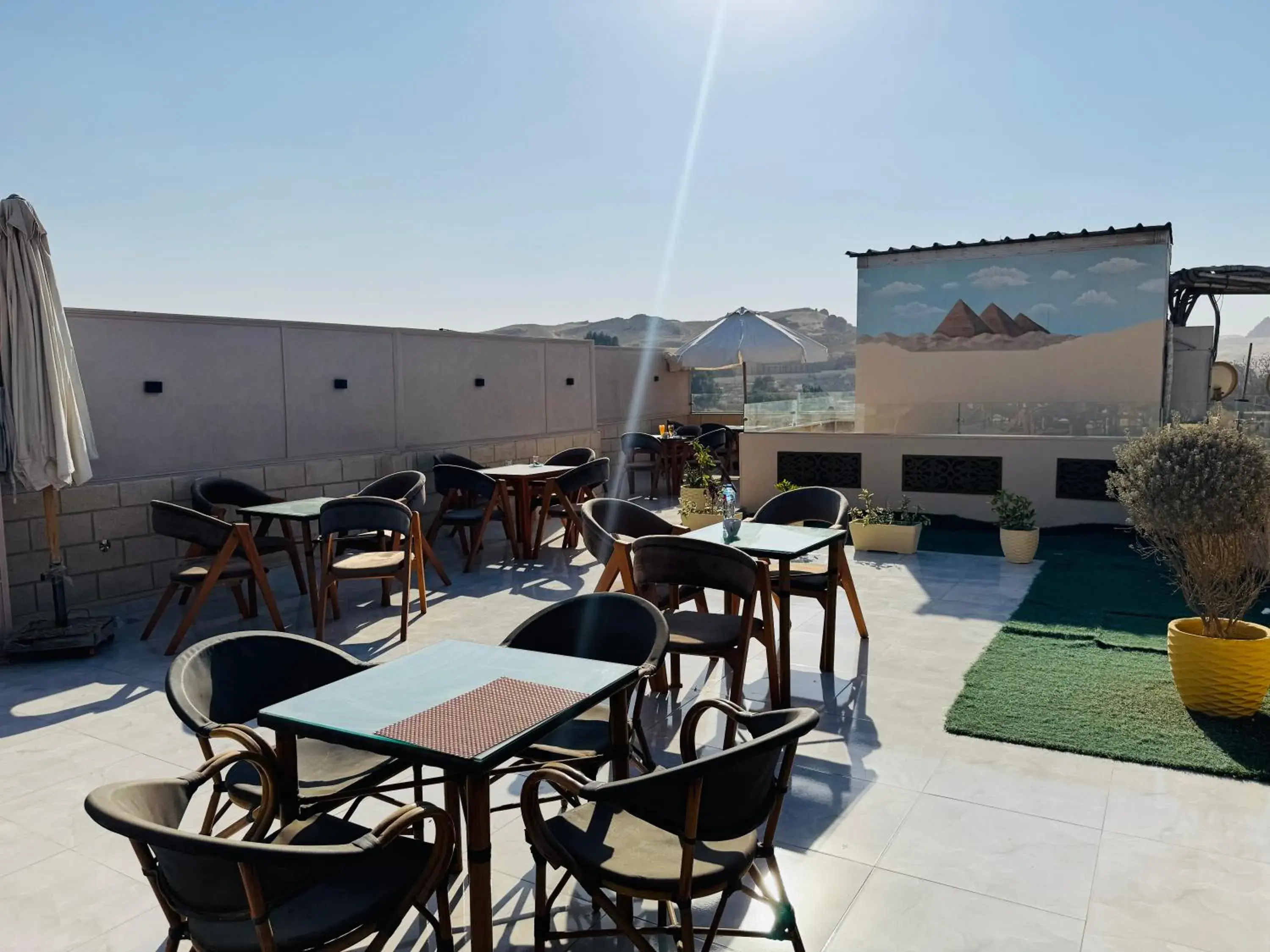 Restaurant/places to eat in Capital Of Pyramids Hotel Restaurant/places to eat in Capital Of Pyramids Hotel