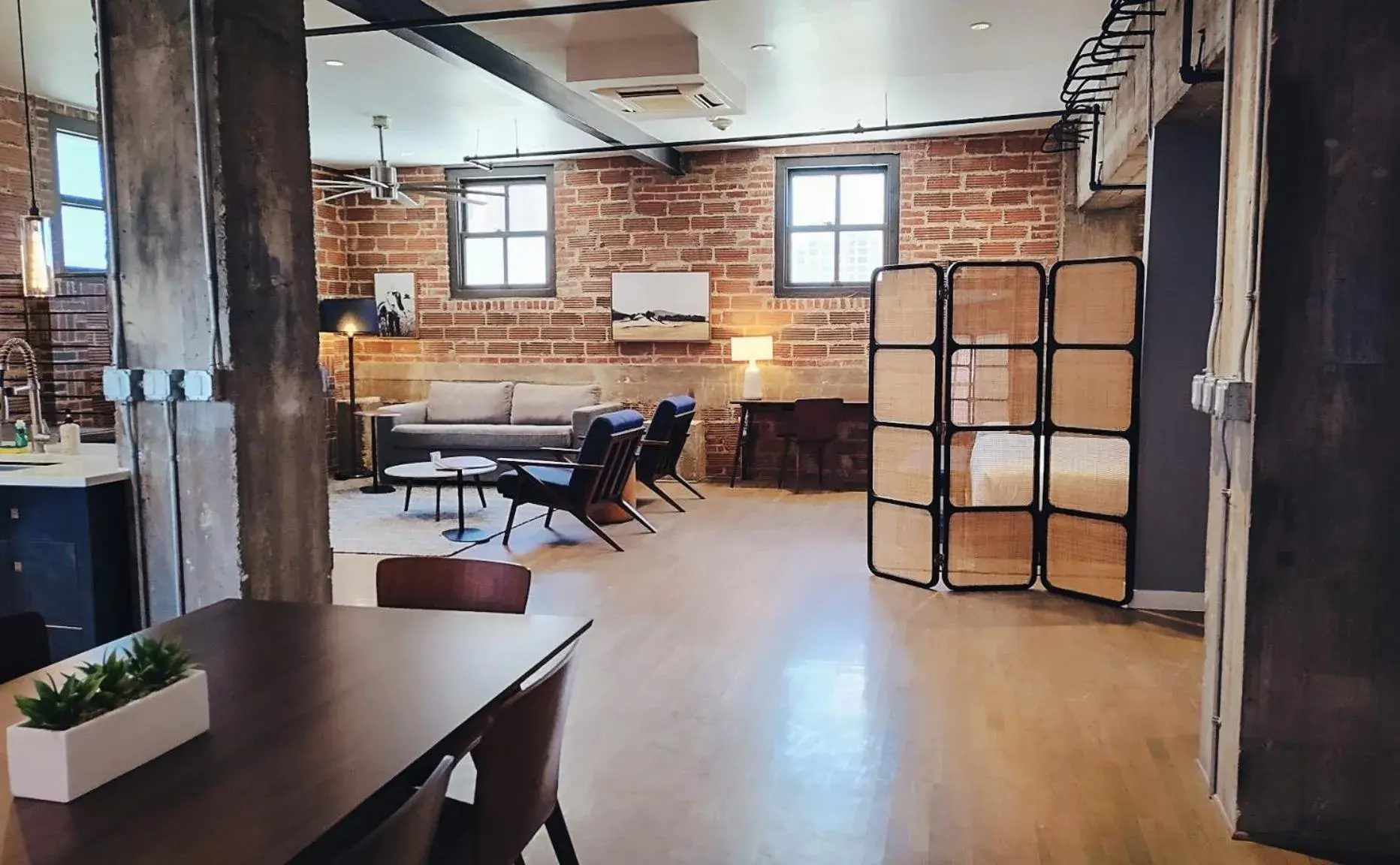 Living room in The Maverick, powered by Placemakr - River Walk Living room in The Maverick, powered by Placemakr - River Walk