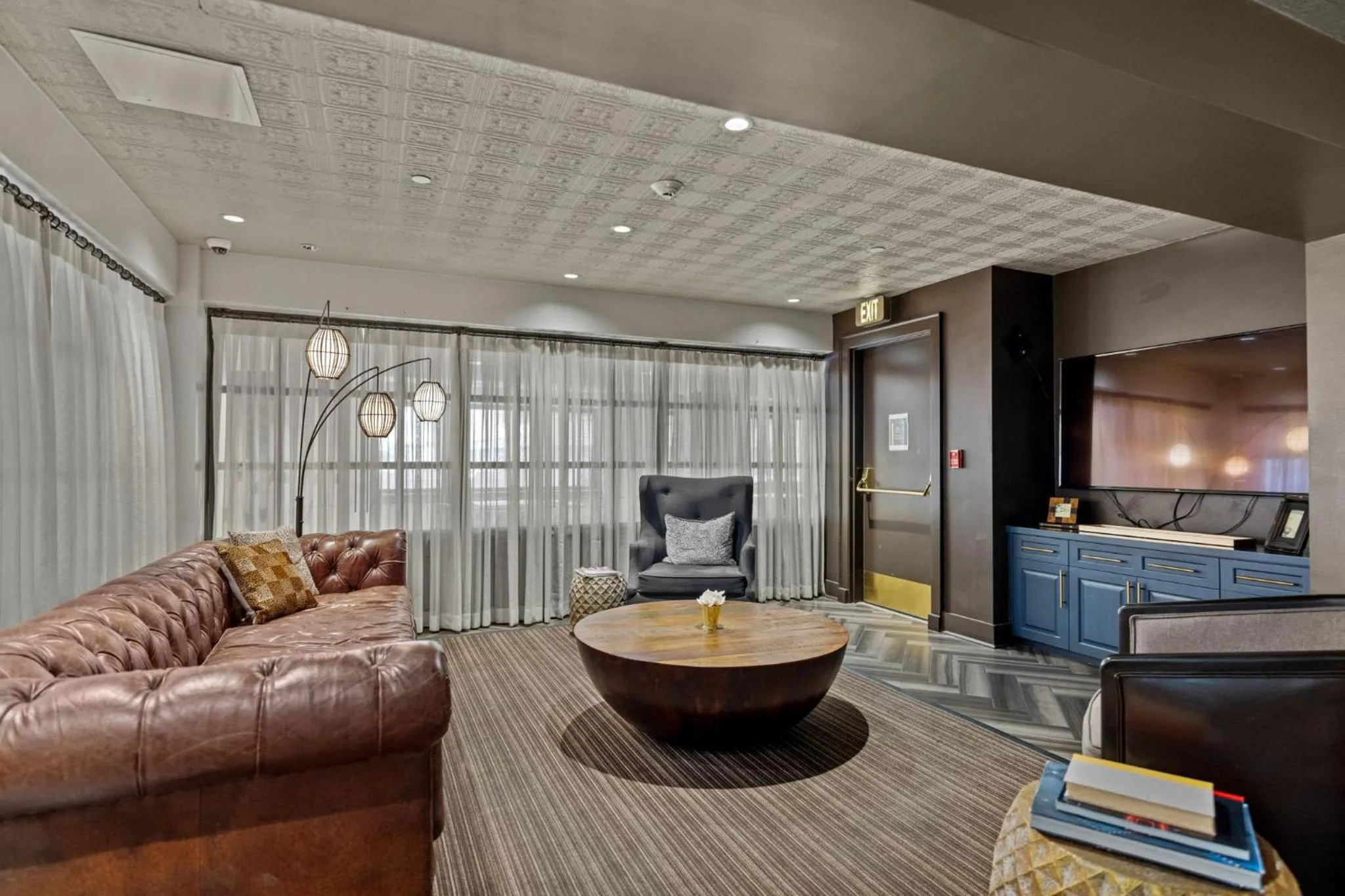 Communal lounge/ TV room in The Maverick, powered by Placemakr - River Walk