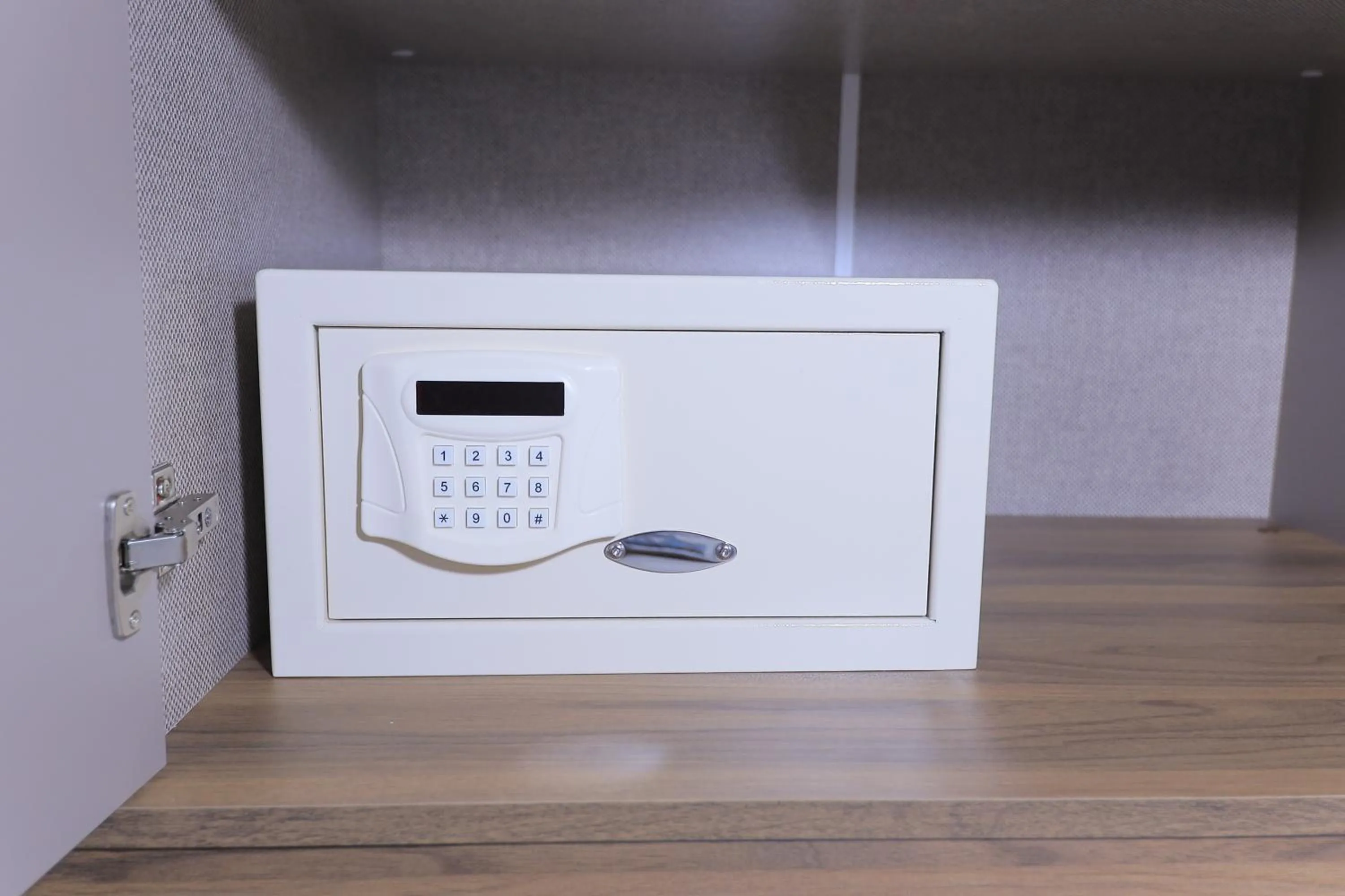 safe in Zemilo Hotel Apartment