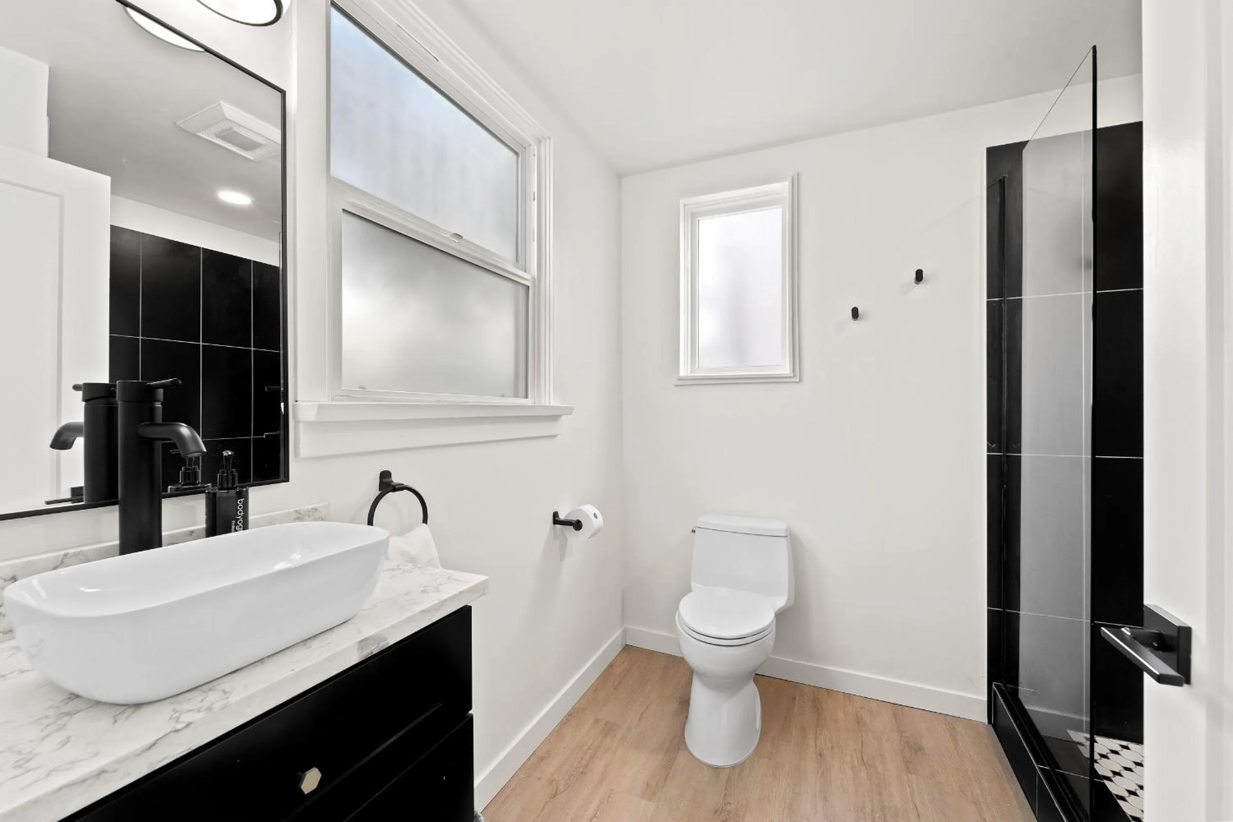 Shower in Hotel Zindel