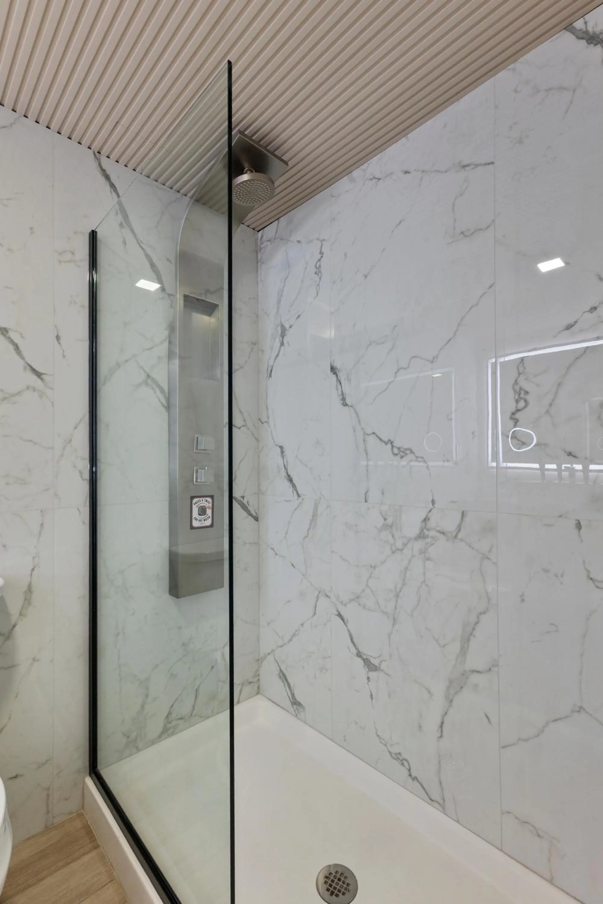 Shower in Kompose Boutique Resort @ Theme Parks