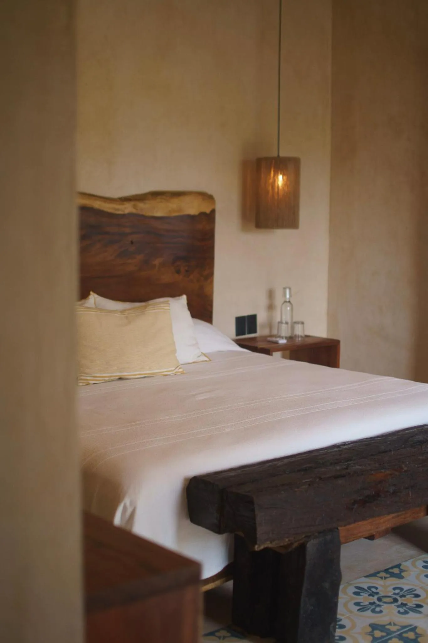 Bed in Mero Mero Hotel