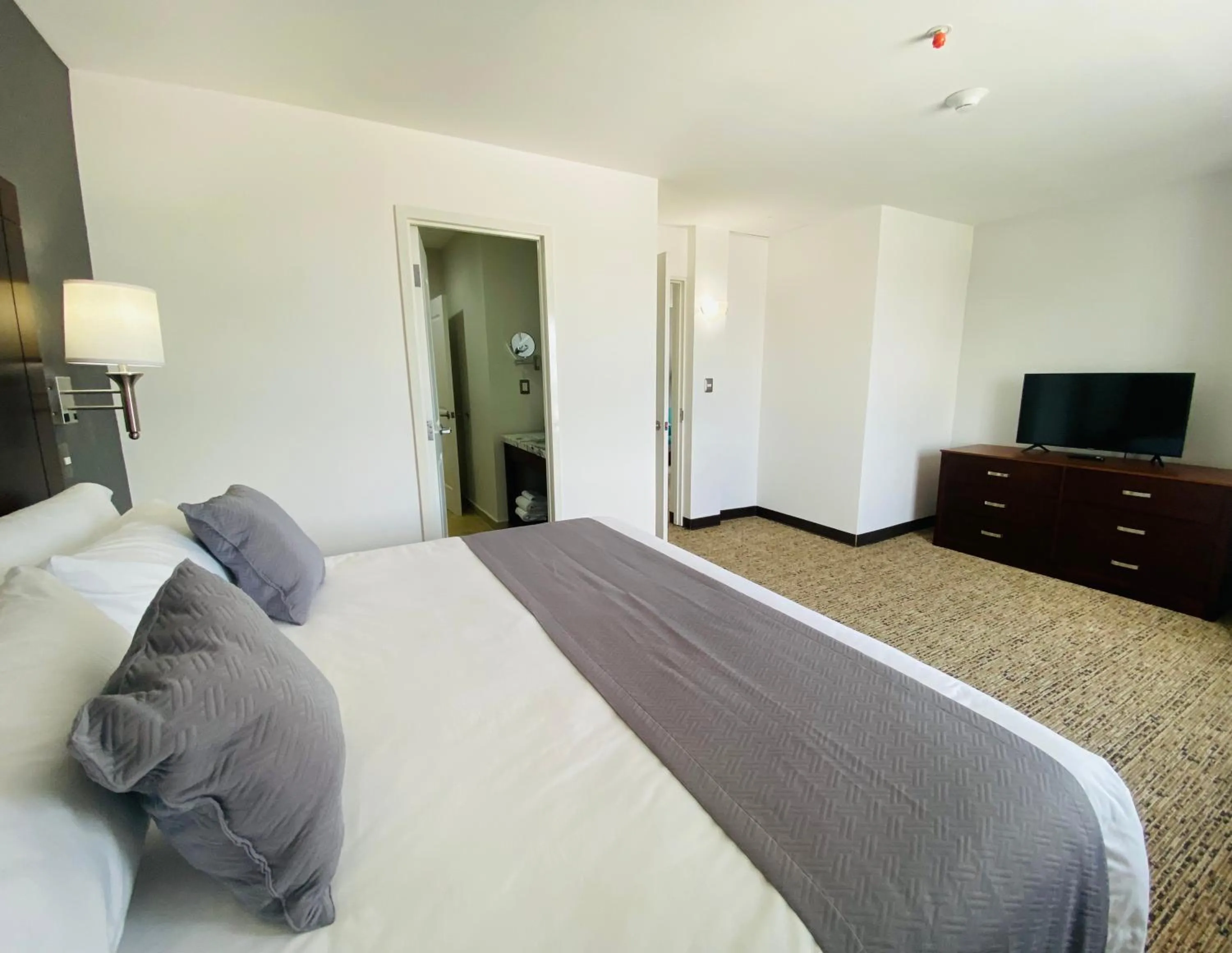 Bed in La Quinta by Wyndham Reynosa