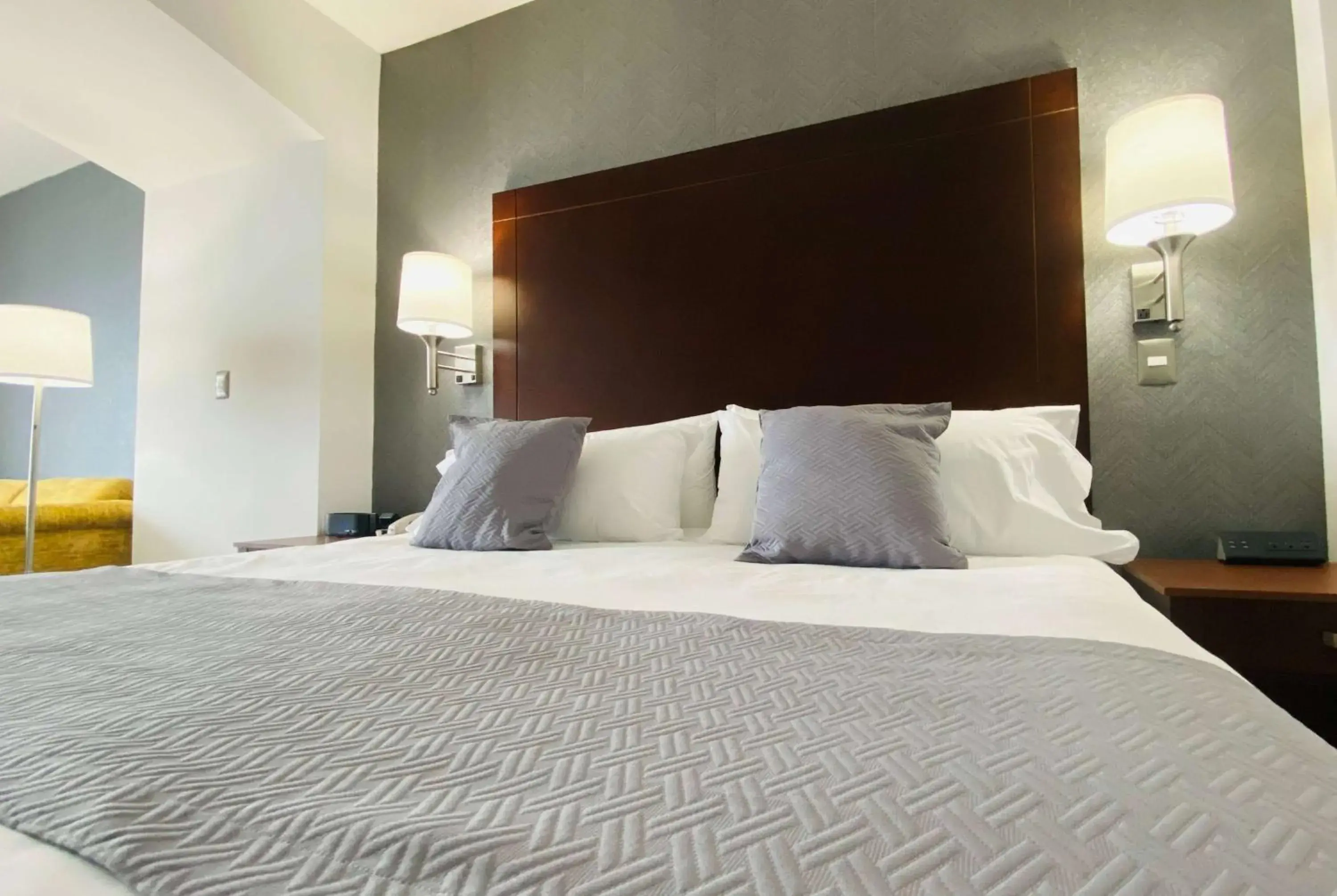 Bed in La Quinta by Wyndham Reynosa Bed in La Quinta by Wyndham Reynosa