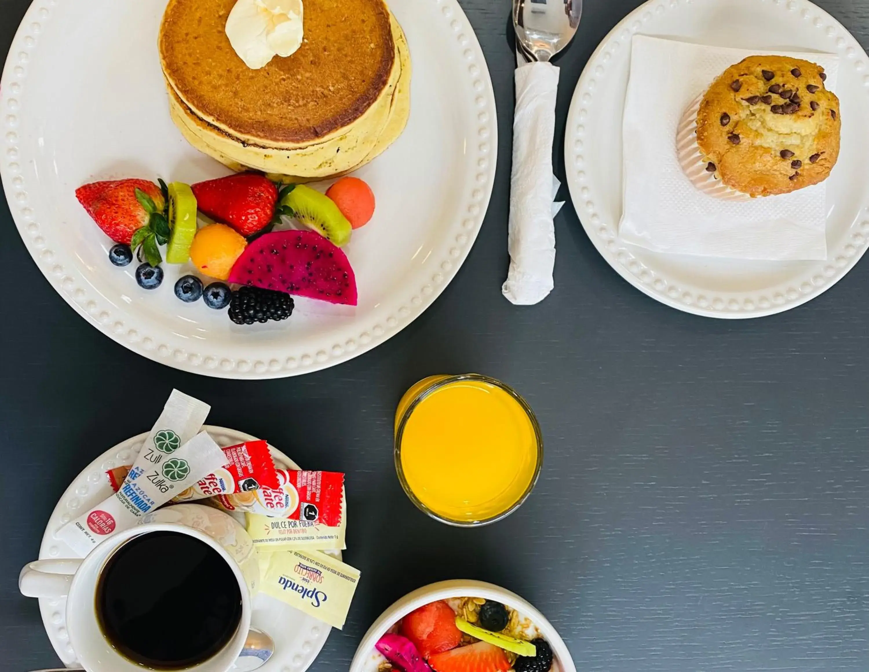 Restaurant/places to eat in La Quinta by Wyndham Reynosa Restaurant/places to eat in La Quinta by Wyndham Reynosa