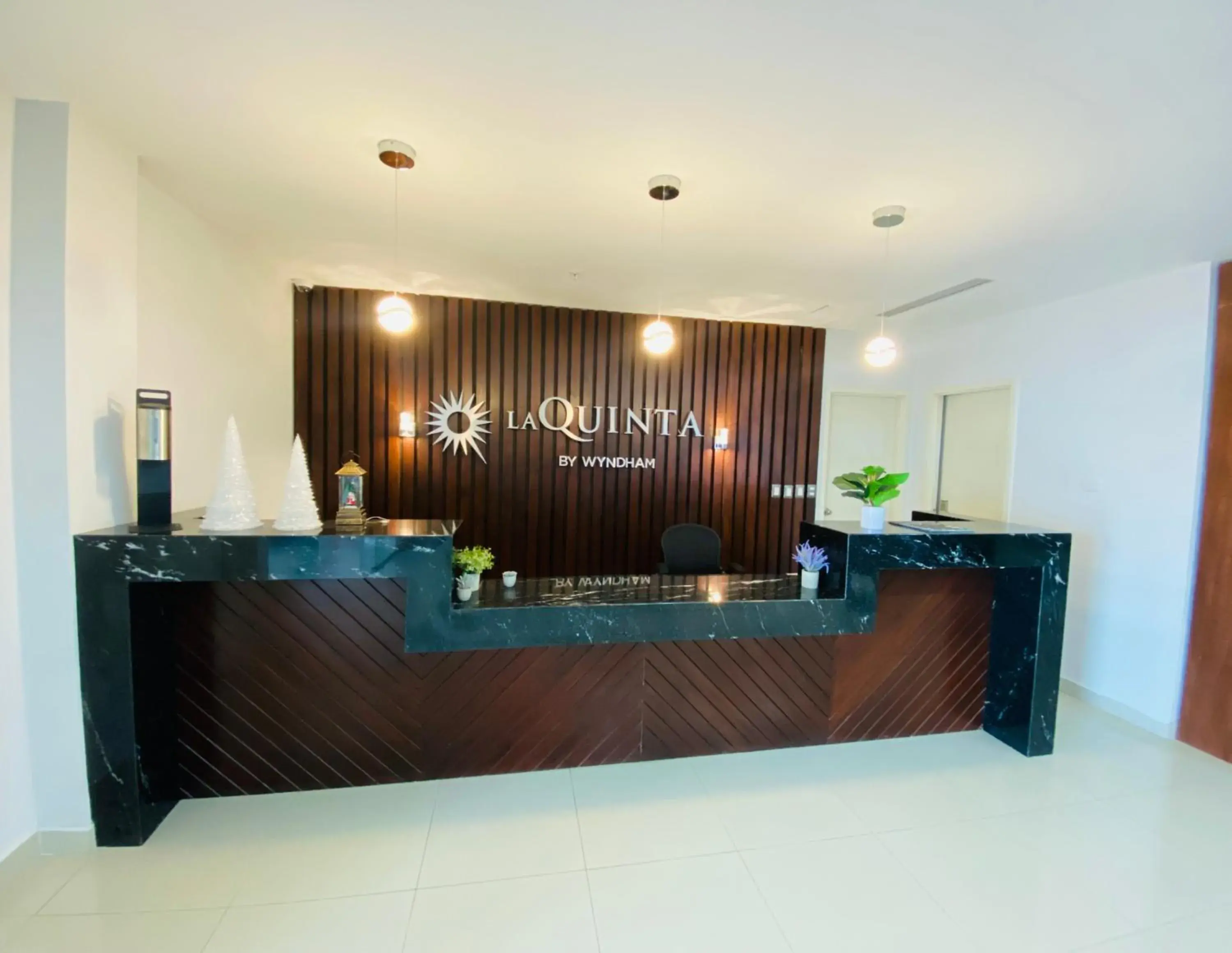 Lobby or reception in La Quinta by Wyndham Reynosa Lobby or reception in La Quinta by Wyndham Reynosa