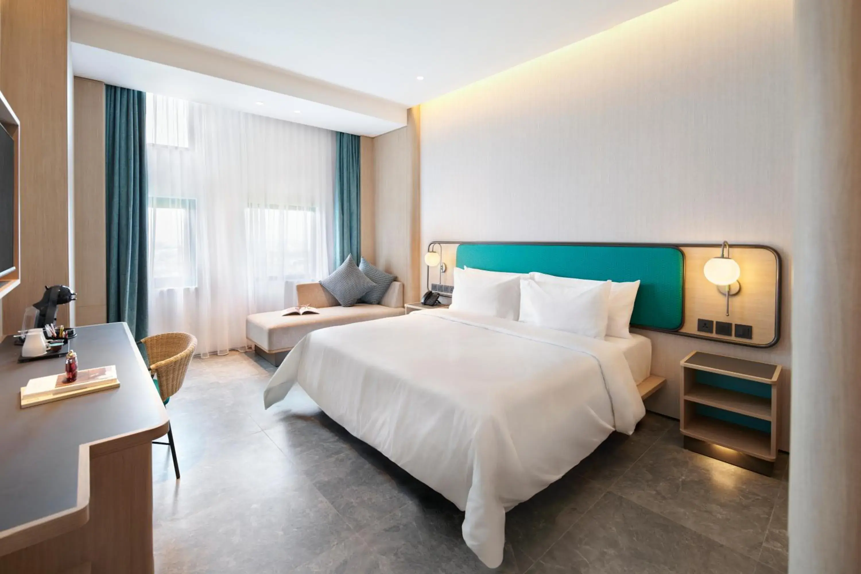 Bedroom, Bed in VIVERE Hotel, ARTOTEL Curated Bedroom, Bed in VIVERE Hotel, ARTOTEL Curated