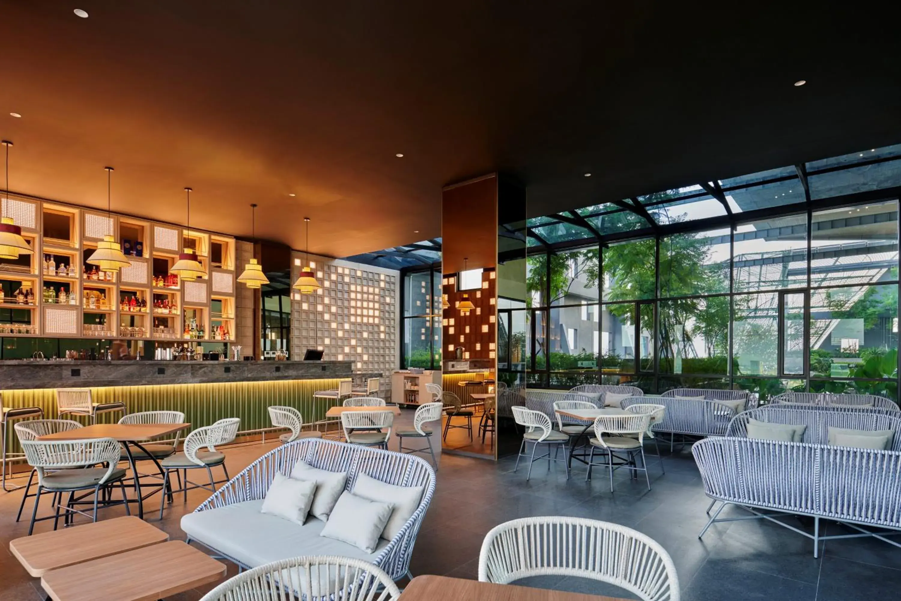 Lounge or bar in VIVERE Hotel, ARTOTEL Curated Lounge or bar in VIVERE Hotel, ARTOTEL Curated