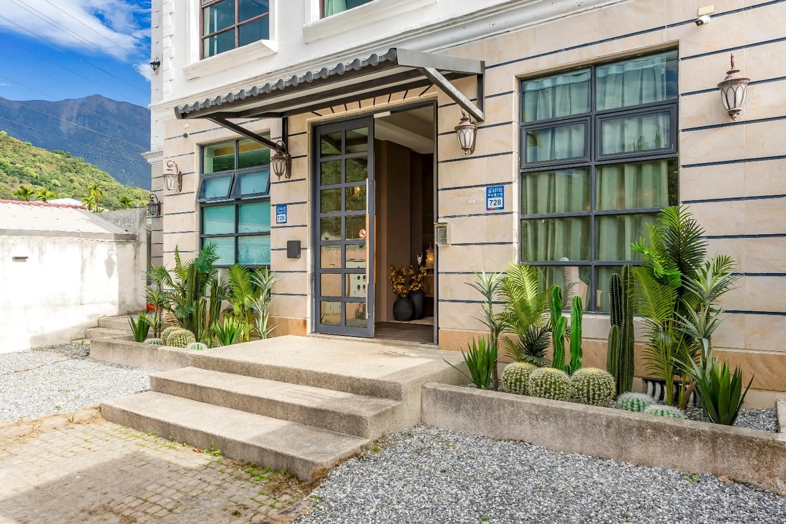 Property building in Kuma B&B Property building in Kuma B&B