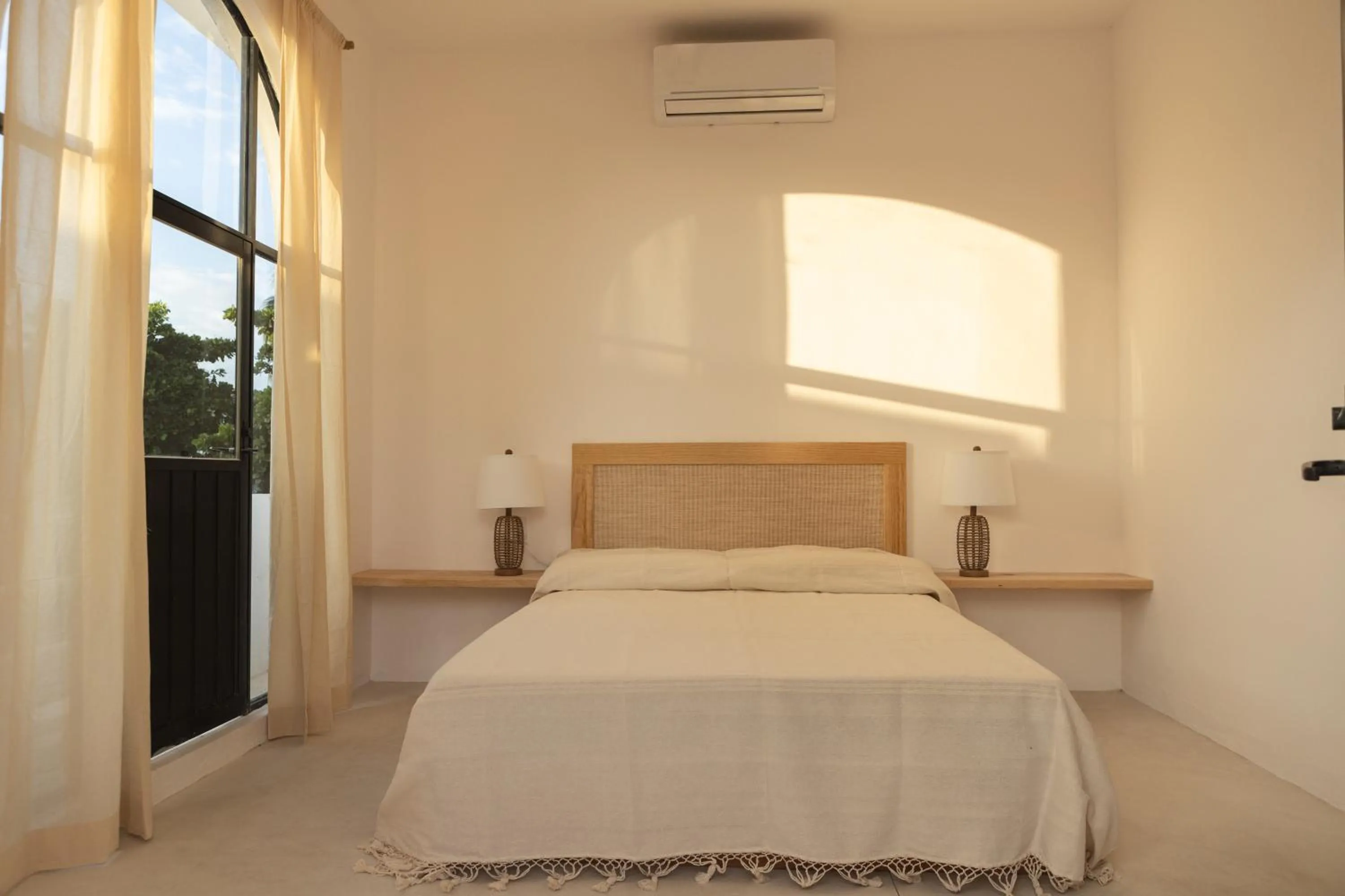 La Punta Rooms