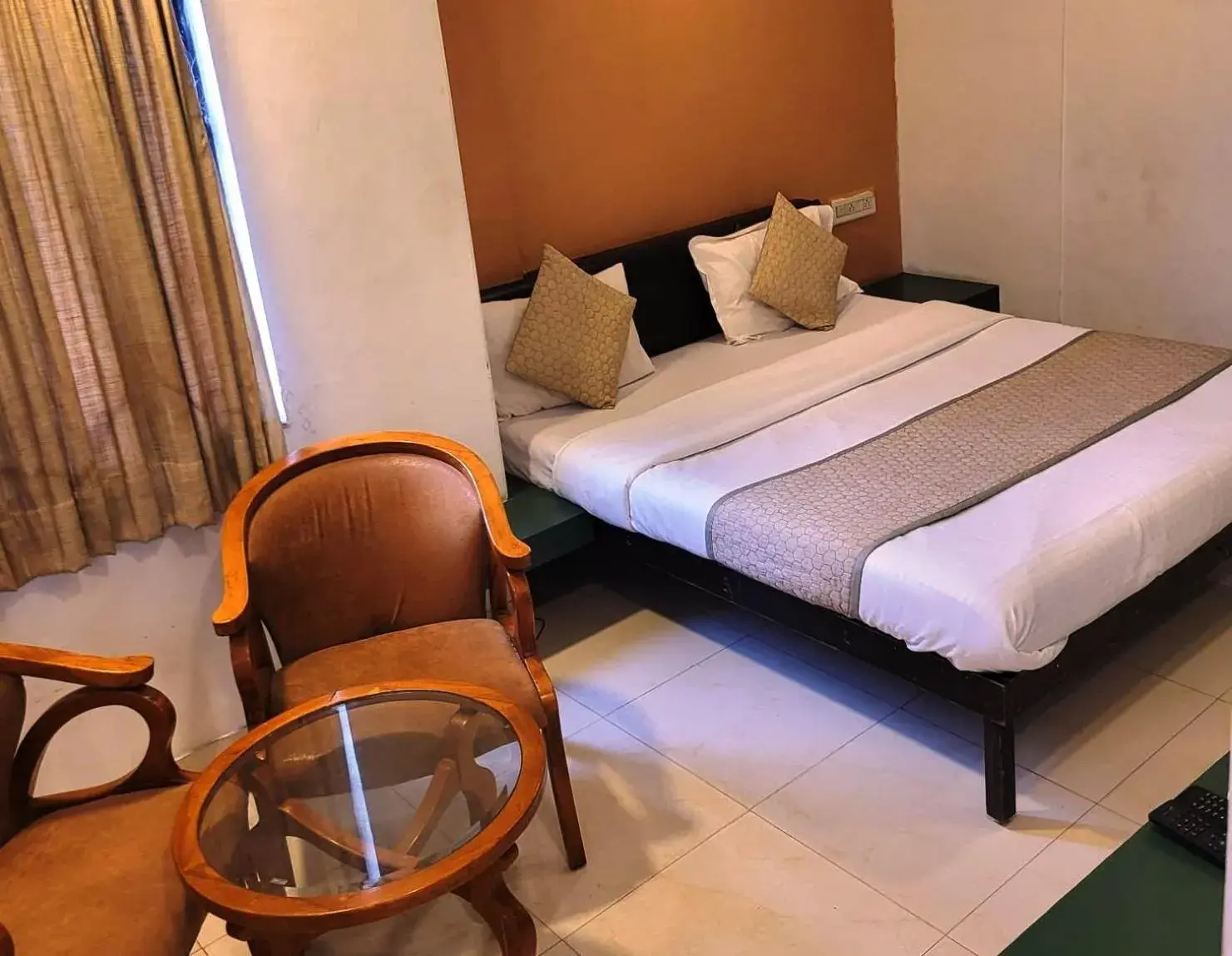 Bed in Hotel Isher International Bed in Hotel Isher International