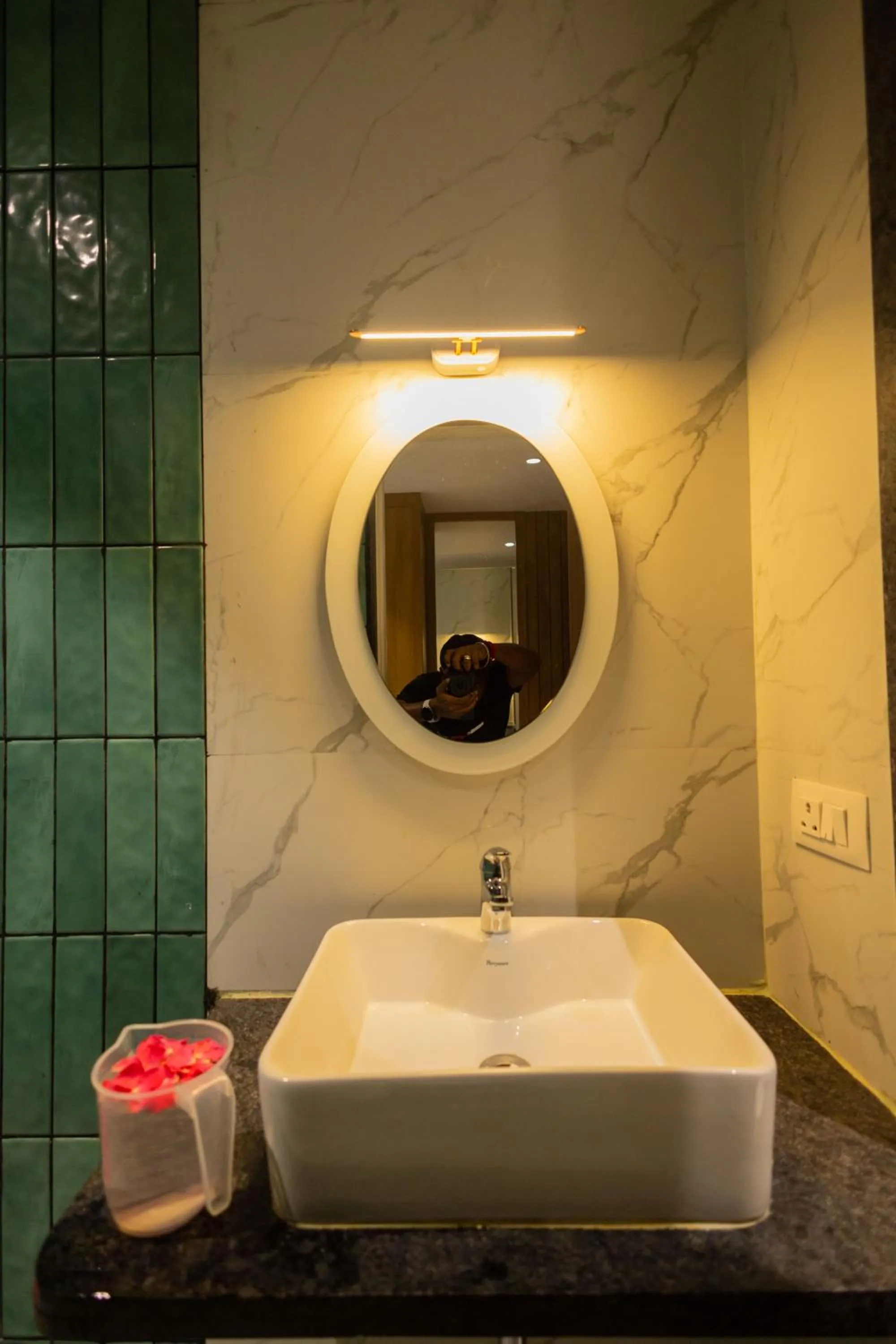 Property building in HOTEL VARDHA Inn