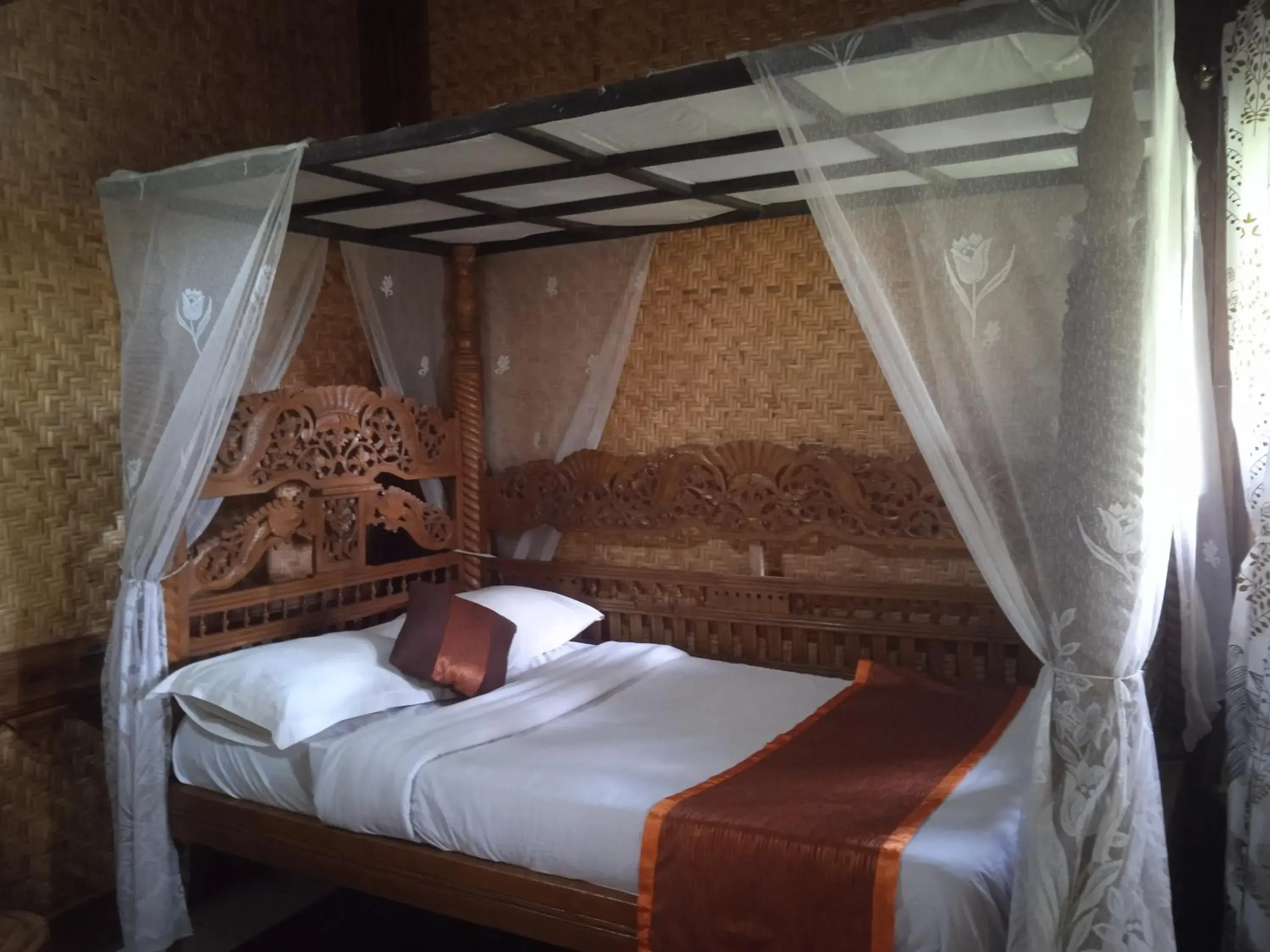 Property building, Bed in Yoschi's Hotel Bromo Property building, Bed in Yoschi's Hotel Bromo